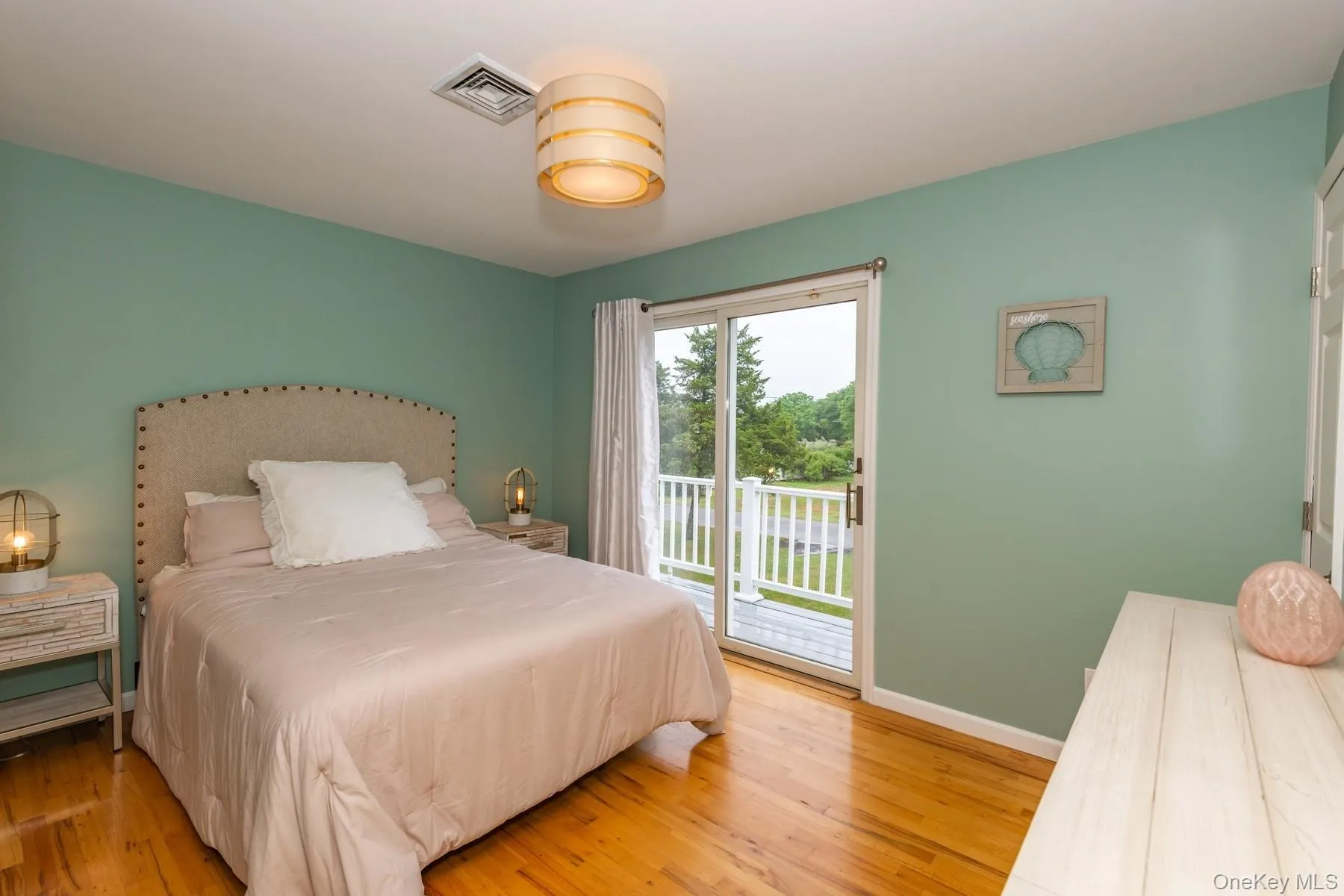 5 Hyler Drive, Southampton, NY, 3 Bedrooms Bedrooms, 7 Rooms Rooms,2 BathroomsBathrooms,Residential Lease,For Rent,Hyler,0,1003783 5 Hyler Drive, Southampton, NY, 3 Bedrooms Bedrooms, 7 Rooms Rooms,2 BathroomsBathrooms,Residential Lease,For Rent,Hyler,0,1003783