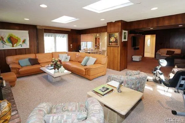 46 Marian Lane, Oyster Bay, NY, 3 Bedrooms Bedrooms, 8 Rooms Rooms,2 BathroomsBathrooms,Residential Lease,For Rent,Marian,0,1003785 46 Marian Lane, Oyster Bay, NY, 3 Bedrooms Bedrooms, 8 Rooms Rooms,2 BathroomsBathrooms,Residential Lease,For Rent,Marian,0,1003785