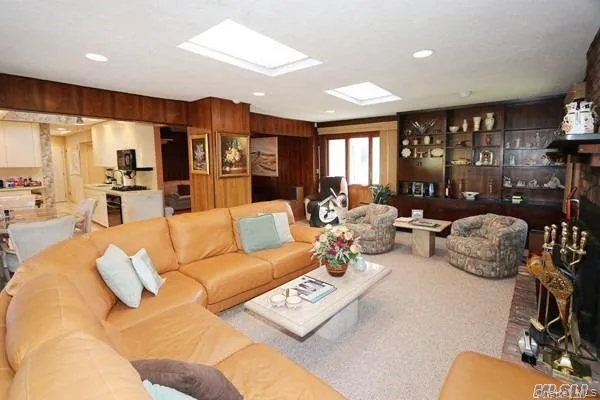 46 Marian Lane, Oyster Bay, NY, 3 Bedrooms Bedrooms, 8 Rooms Rooms,2 BathroomsBathrooms,Residential Lease,For Rent,Marian,0,1003785 46 Marian Lane, Oyster Bay, NY, 3 Bedrooms Bedrooms, 8 Rooms Rooms,2 BathroomsBathrooms,Residential Lease,For Rent,Marian,0,1003785