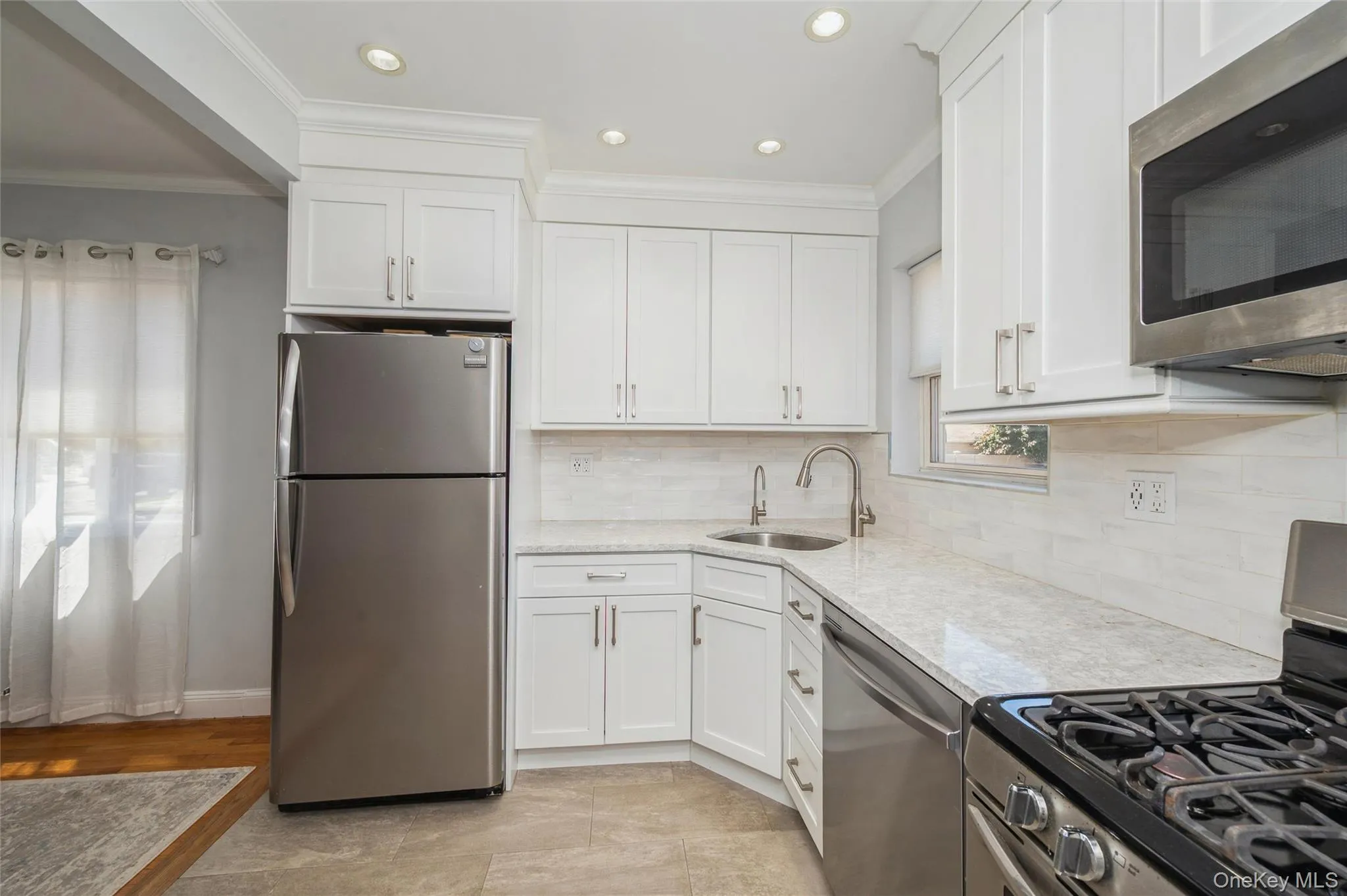 24 Commonwealth Street, Hempstead, NY, 3 Bedrooms Bedrooms, 6 Rooms Rooms,2 BathroomsBathrooms,Residential,For Rent,Commonwealth,0,1003789 24 Commonwealth Street, Hempstead, NY, 3 Bedrooms Bedrooms, 6 Rooms Rooms,2 BathroomsBathrooms,Residential,For Rent,Commonwealth,0,1003789