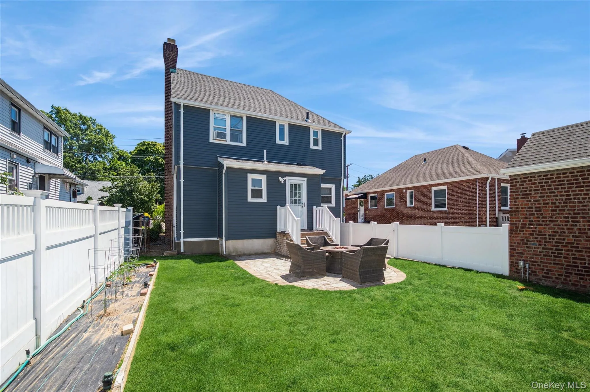24 Commonwealth Street, Hempstead, NY, 3 Bedrooms Bedrooms, 6 Rooms Rooms,2 BathroomsBathrooms,Residential,For Rent,Commonwealth,0,1003789 24 Commonwealth Street, Hempstead, NY, 3 Bedrooms Bedrooms, 6 Rooms Rooms,2 BathroomsBathrooms,Residential,For Rent,Commonwealth,0,1003789