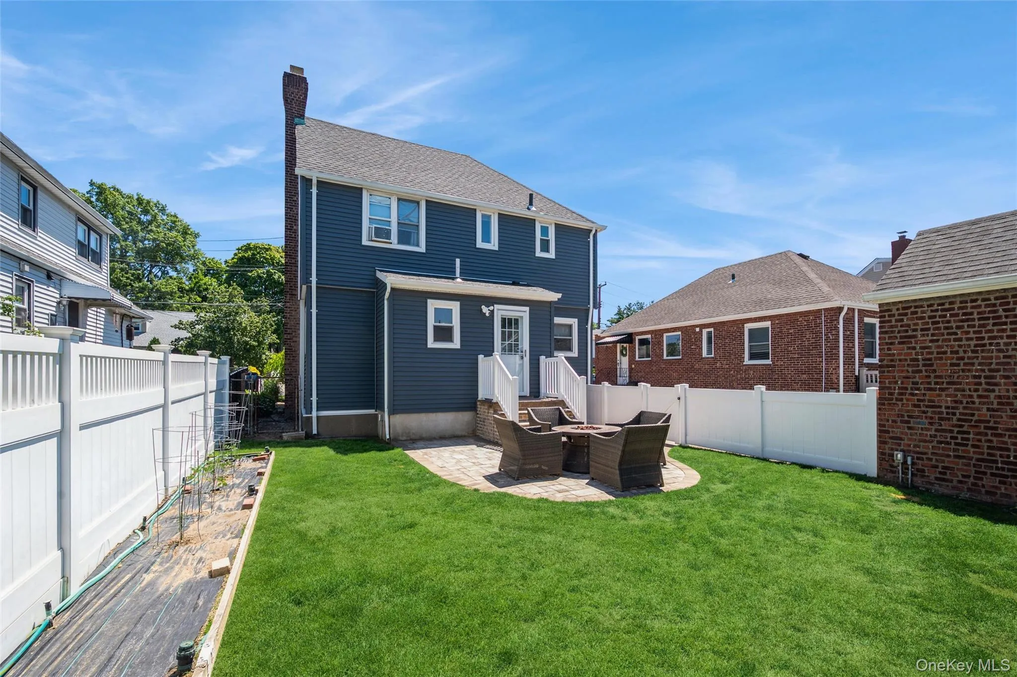 24 Commonwealth Street, Hempstead, NY, 3 Bedrooms Bedrooms, 6 Rooms Rooms,2 BathroomsBathrooms,Residential,For Rent,Commonwealth,0,1003789 24 Commonwealth Street, Hempstead, NY, 3 Bedrooms Bedrooms, 6 Rooms Rooms,2 BathroomsBathrooms,Residential,For Rent,Commonwealth,0,1003789