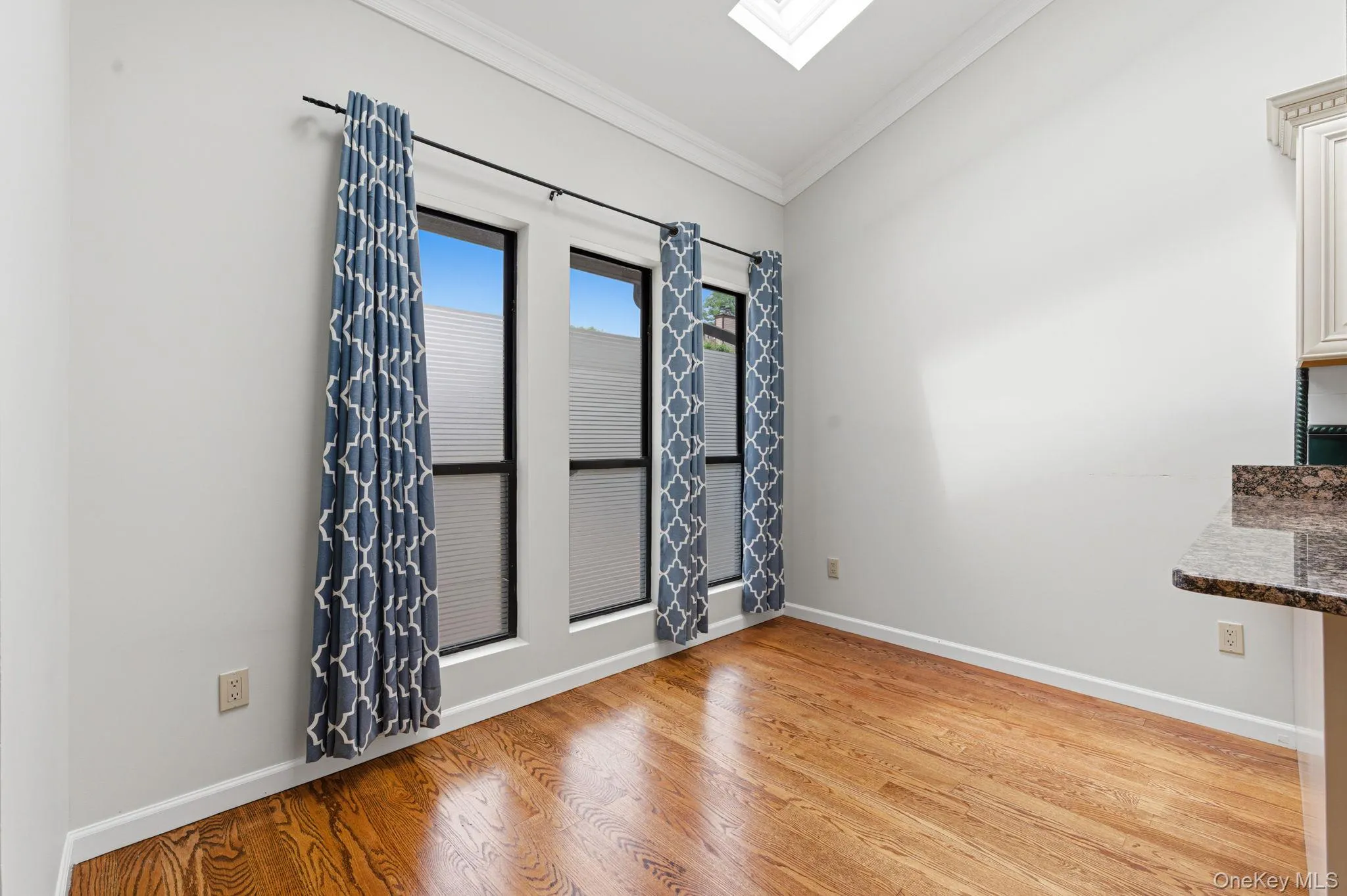 19 The Circle, Oyster Bay, NY, 2 Bedrooms Bedrooms, 5 Rooms Rooms,2 BathroomsBathrooms,Residential,For Rent,The Circle,0,1003795 19 The Circle, Oyster Bay, NY, 2 Bedrooms Bedrooms, 5 Rooms Rooms,2 BathroomsBathrooms,Residential,For Rent,The Circle,0,1003795