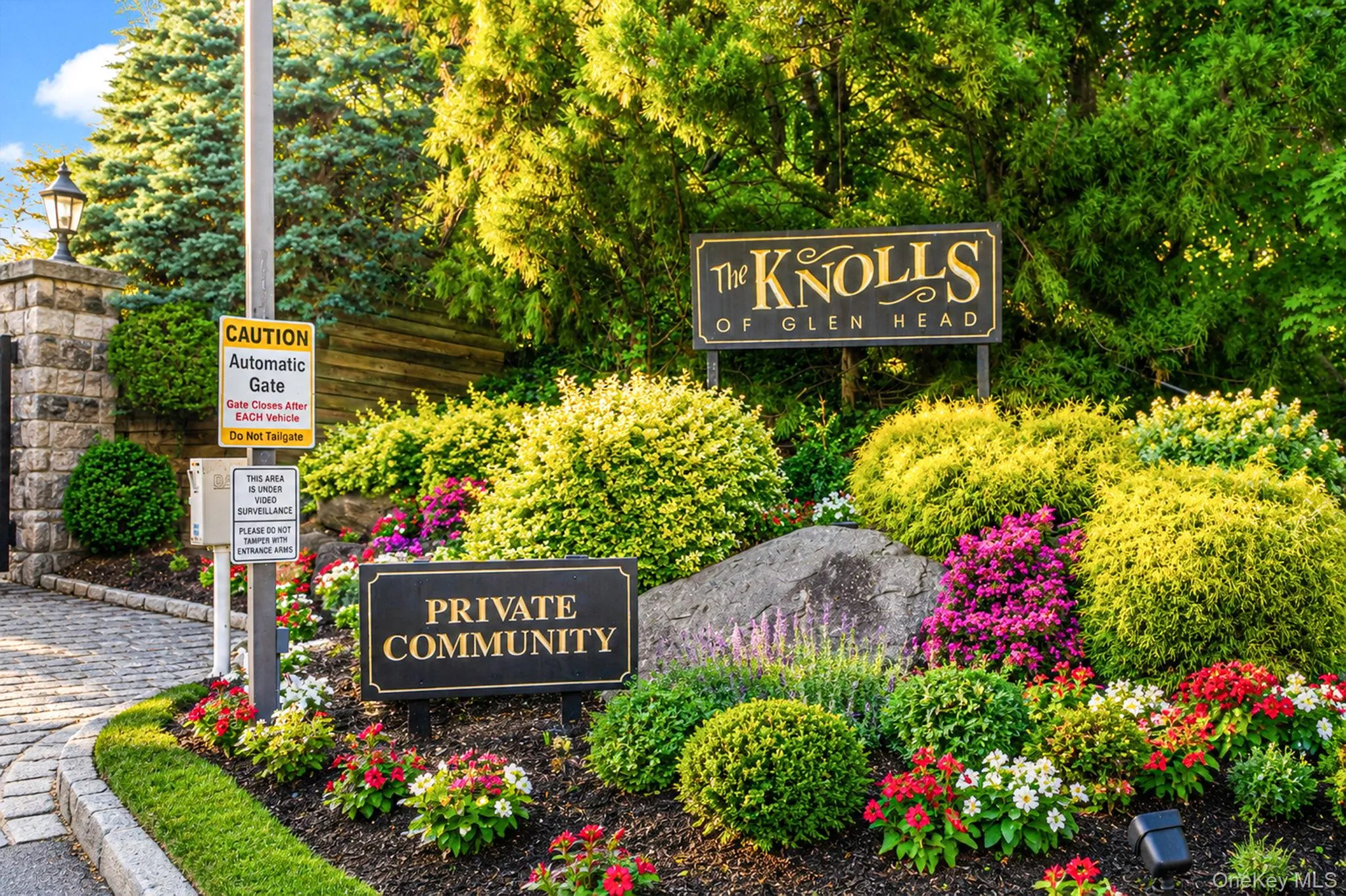 19 The Circle, Oyster Bay, NY, 2 Bedrooms Bedrooms, 5 Rooms Rooms,2 BathroomsBathrooms,Residential,For Rent,The Circle,0,1003795 19 The Circle, Oyster Bay, NY, 2 Bedrooms Bedrooms, 5 Rooms Rooms,2 BathroomsBathrooms,Residential,For Rent,The Circle,0,1003795