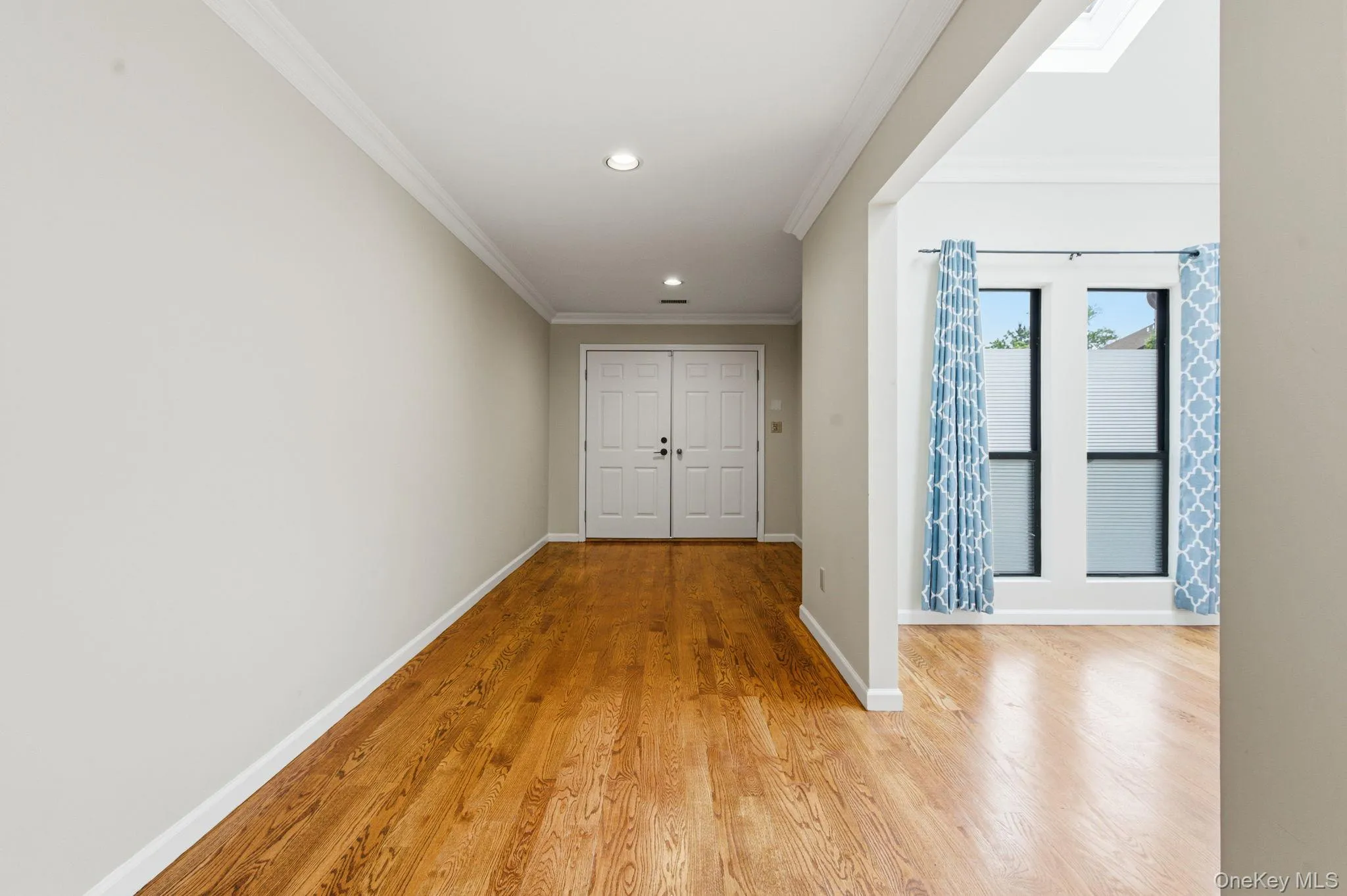 19 The Circle, Oyster Bay, NY, 2 Bedrooms Bedrooms, 5 Rooms Rooms,2 BathroomsBathrooms,Residential,For Rent,The Circle,0,1003795 19 The Circle, Oyster Bay, NY, 2 Bedrooms Bedrooms, 5 Rooms Rooms,2 BathroomsBathrooms,Residential,For Rent,The Circle,0,1003795