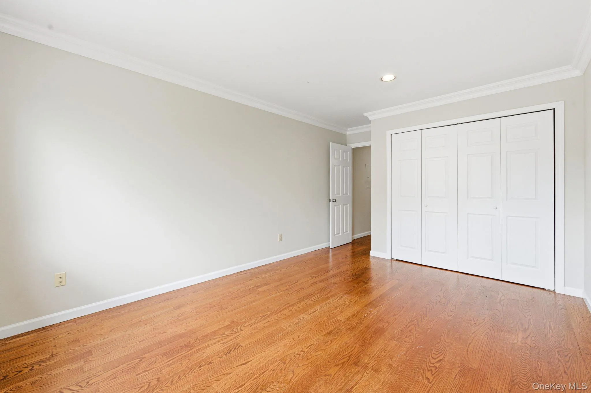 19 The Circle, Oyster Bay, NY, 2 Bedrooms Bedrooms, 5 Rooms Rooms,2 BathroomsBathrooms,Residential,For Rent,The Circle,0,1003795 19 The Circle, Oyster Bay, NY, 2 Bedrooms Bedrooms, 5 Rooms Rooms,2 BathroomsBathrooms,Residential,For Rent,The Circle,0,1003795