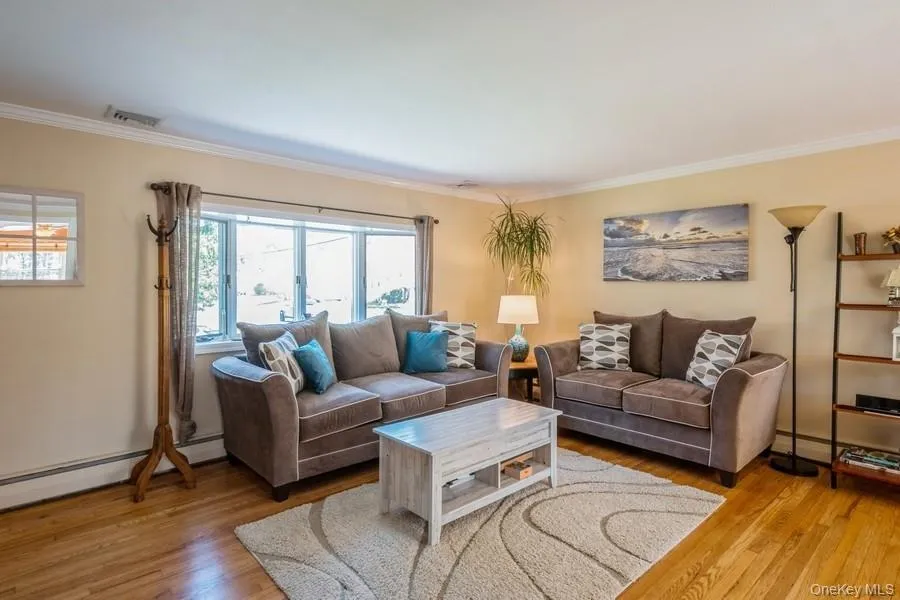 21 Short Hill Road, Clarkstown, NY, 4 Bedrooms Bedrooms, 7 Rooms Rooms,2 BathroomsBathrooms,Residential,For Rent,Short Hill,0,1003797 21 Short Hill Road, Clarkstown, NY, 4 Bedrooms Bedrooms, 7 Rooms Rooms,2 BathroomsBathrooms,Residential,For Rent,Short Hill,0,1003797