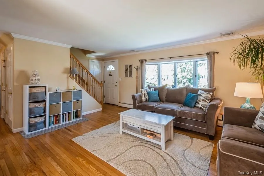 21 Short Hill Road, Clarkstown, NY, 4 Bedrooms Bedrooms, 7 Rooms Rooms,2 BathroomsBathrooms,Residential,For Rent,Short Hill,0,1003797 21 Short Hill Road, Clarkstown, NY, 4 Bedrooms Bedrooms, 7 Rooms Rooms,2 BathroomsBathrooms,Residential,For Rent,Short Hill,0,1003797
