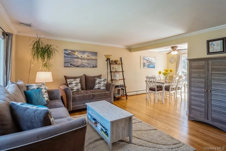 21 Short Hill Road, Clarkstown, NY, 4 Bedrooms Bedrooms, 7 Rooms Rooms,2 BathroomsBathrooms,Residential,For Rent,Short Hill,0,1003797 21 Short Hill Road, Clarkstown, NY, 4 Bedrooms Bedrooms, 7 Rooms Rooms,2 BathroomsBathrooms,Residential,For Rent,Short Hill,0,1003797