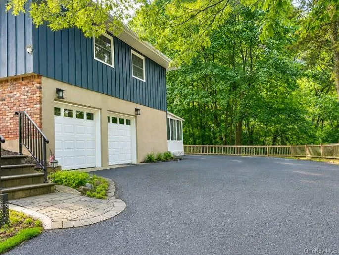 6 George Court, Brookhaven, NY, 4 Bedrooms Bedrooms, 9 Rooms Rooms,3 BathroomsBathrooms,Residential,For Rent,George,0,1003800 6 George Court, Brookhaven, NY, 4 Bedrooms Bedrooms, 9 Rooms Rooms,3 BathroomsBathrooms,Residential,For Rent,George,0,1003800
