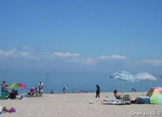 just minutes to Cedar Beach just minutes to Cedar Beach