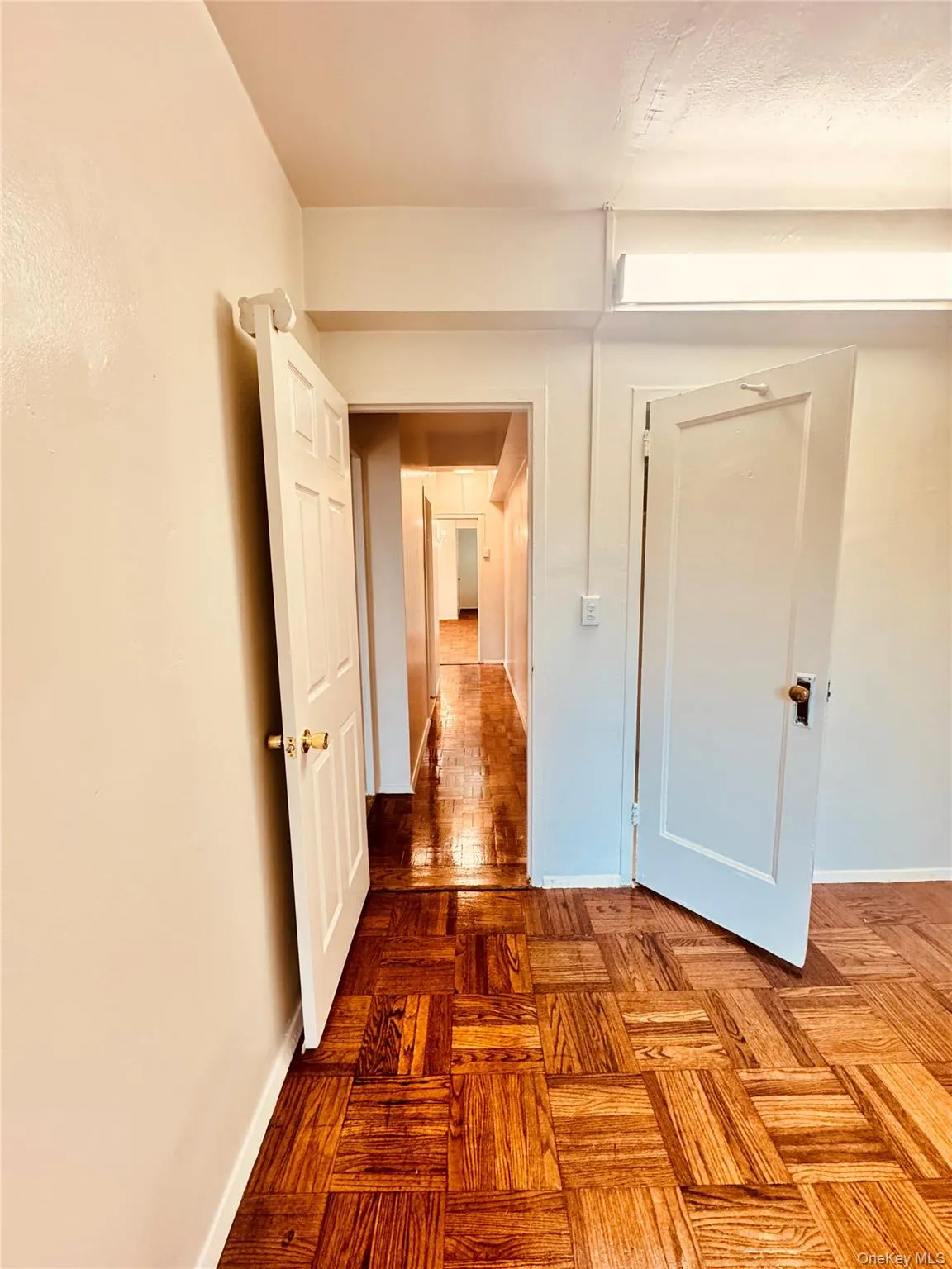 1560 UNIONPORT Road, New York, NY, 3 Bedrooms Bedrooms, 4 Rooms Rooms,1 BathroomBathrooms,Residential,For Rent,UNIONPORT,0,1003802 1560 UNIONPORT Road, New York, NY, 3 Bedrooms Bedrooms, 4 Rooms Rooms,1 BathroomBathrooms,Residential,For Rent,UNIONPORT,0,1003802