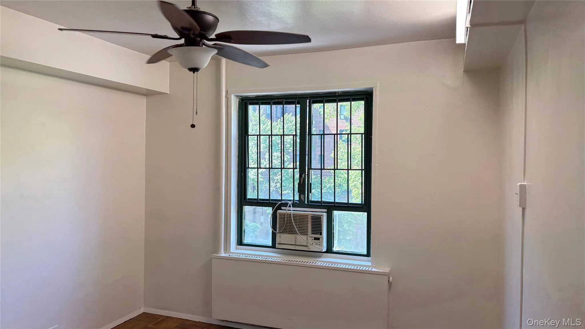 1560 UNIONPORT Road, New York, NY, 3 Bedrooms Bedrooms, 4 Rooms Rooms,1 BathroomBathrooms,Residential,For Rent,UNIONPORT,0,1003802 1560 UNIONPORT Road, New York, NY, 3 Bedrooms Bedrooms, 4 Rooms Rooms,1 BathroomBathrooms,Residential,For Rent,UNIONPORT,0,1003802