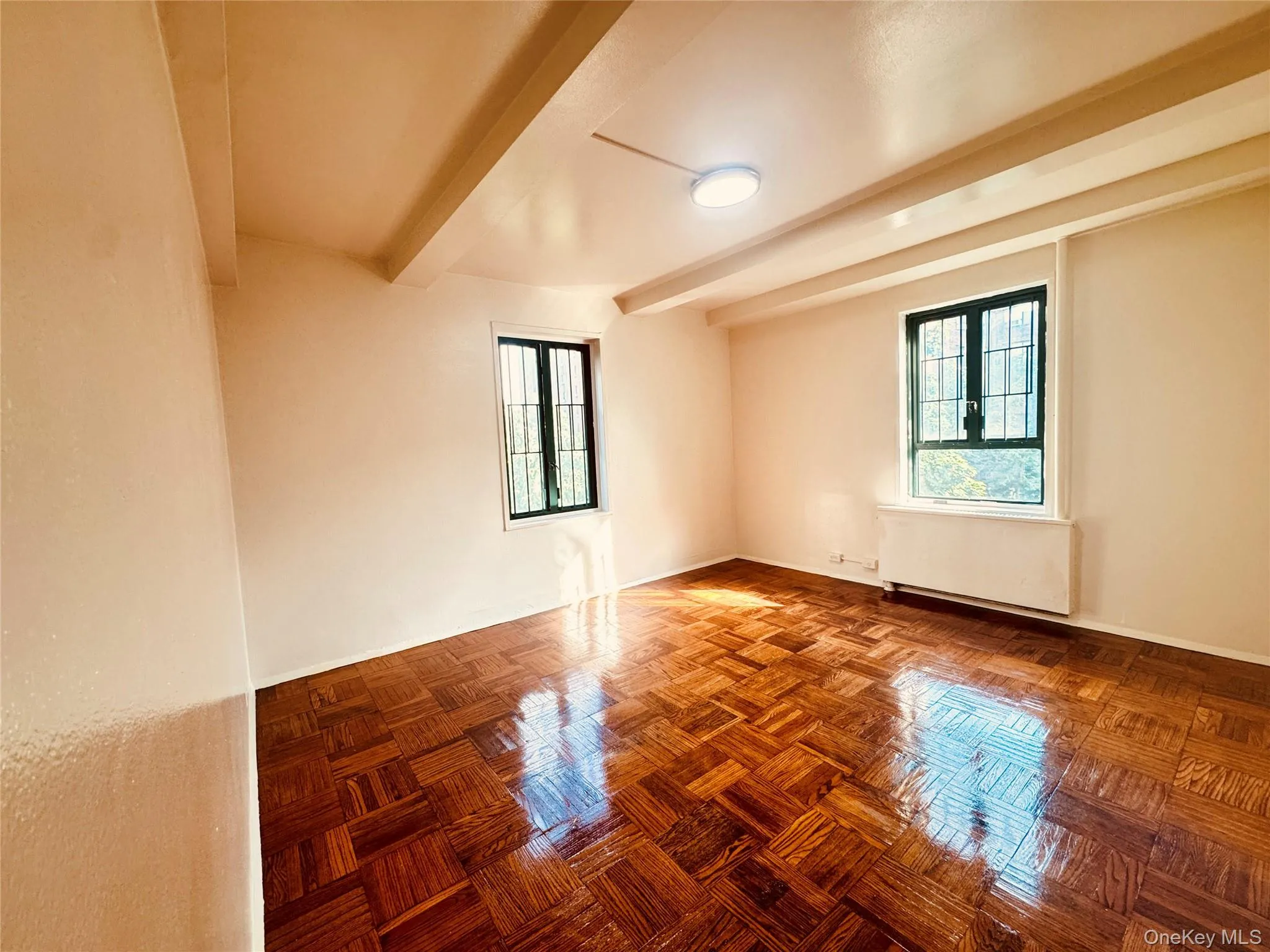 1560 UNIONPORT Road, New York, NY, 3 Bedrooms Bedrooms, 4 Rooms Rooms,1 BathroomBathrooms,Residential,For Rent,UNIONPORT,0,1003802 1560 UNIONPORT Road, New York, NY, 3 Bedrooms Bedrooms, 4 Rooms Rooms,1 BathroomBathrooms,Residential,For Rent,UNIONPORT,0,1003802