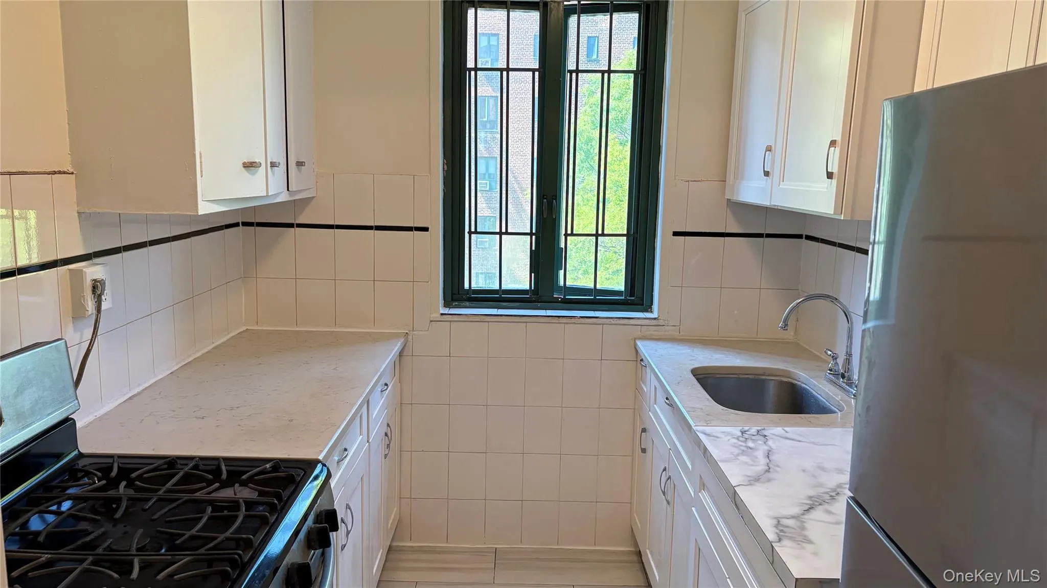 1560 UNIONPORT Road, New York, NY, 3 Bedrooms Bedrooms, 4 Rooms Rooms,1 BathroomBathrooms,Residential,For Rent,UNIONPORT,0,1003802 1560 UNIONPORT Road, New York, NY, 3 Bedrooms Bedrooms, 4 Rooms Rooms,1 BathroomBathrooms,Residential,For Rent,UNIONPORT,0,1003802