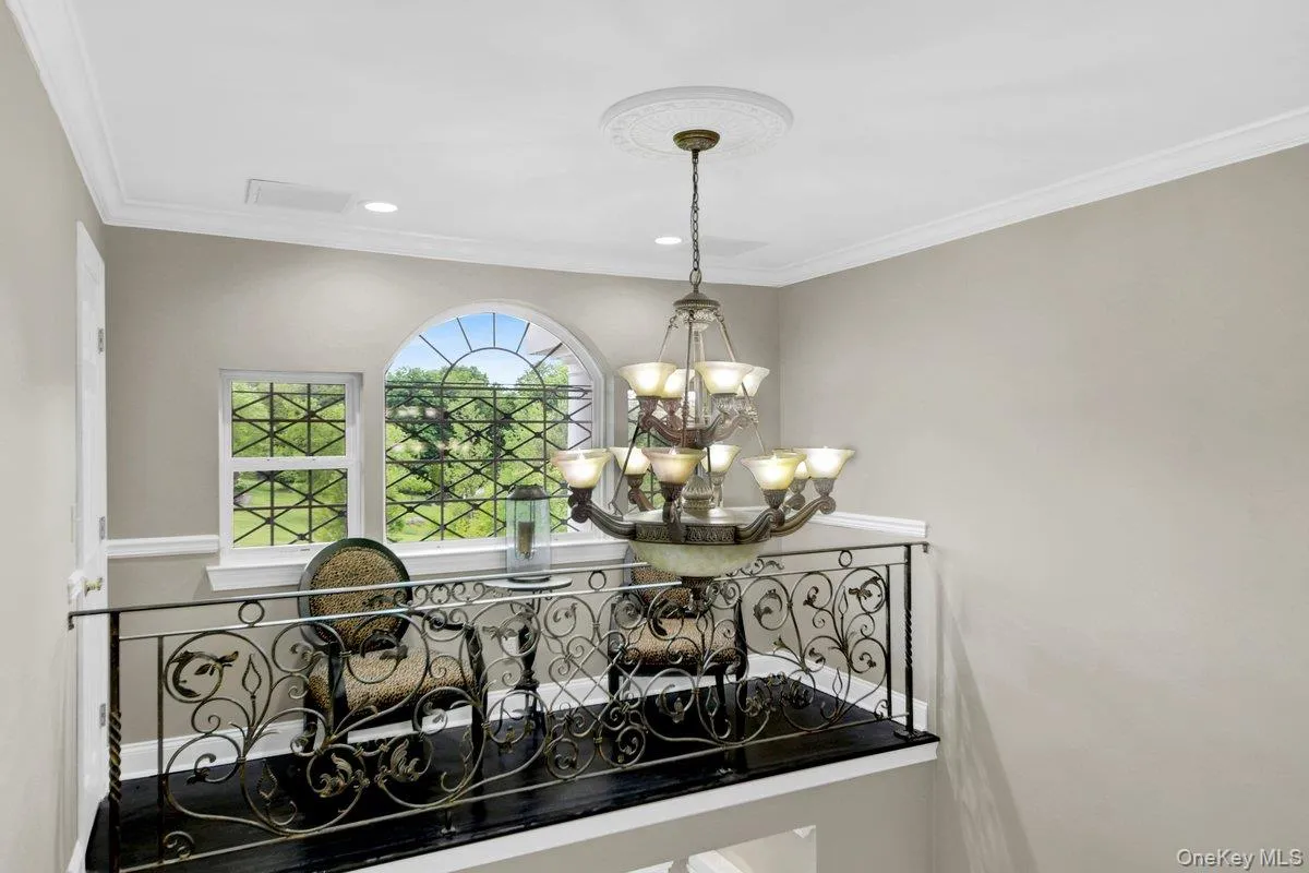 Juliet Balcony Accessible via Royal Bedroom Suite Juliet Balcony Accessible via Royal Bedroom Suite