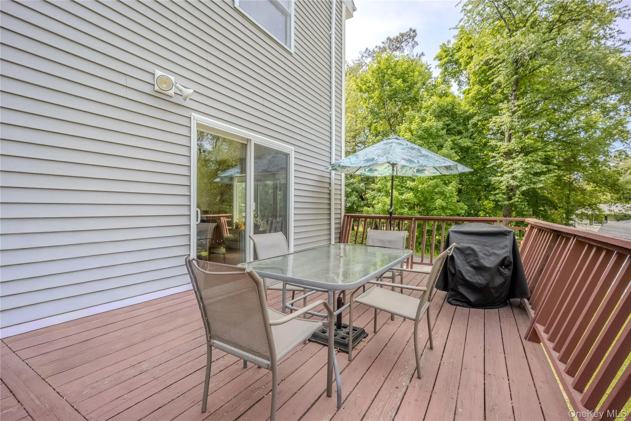 Great Deck for entertaining Great Deck for entertaining