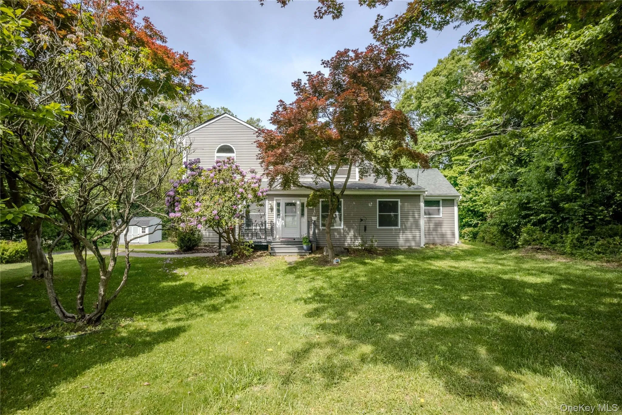 3 Bedroom 3 Full Bathroom Colonial with inlaw potential 3 Bedroom 3 Full Bathroom Colonial with inlaw potential