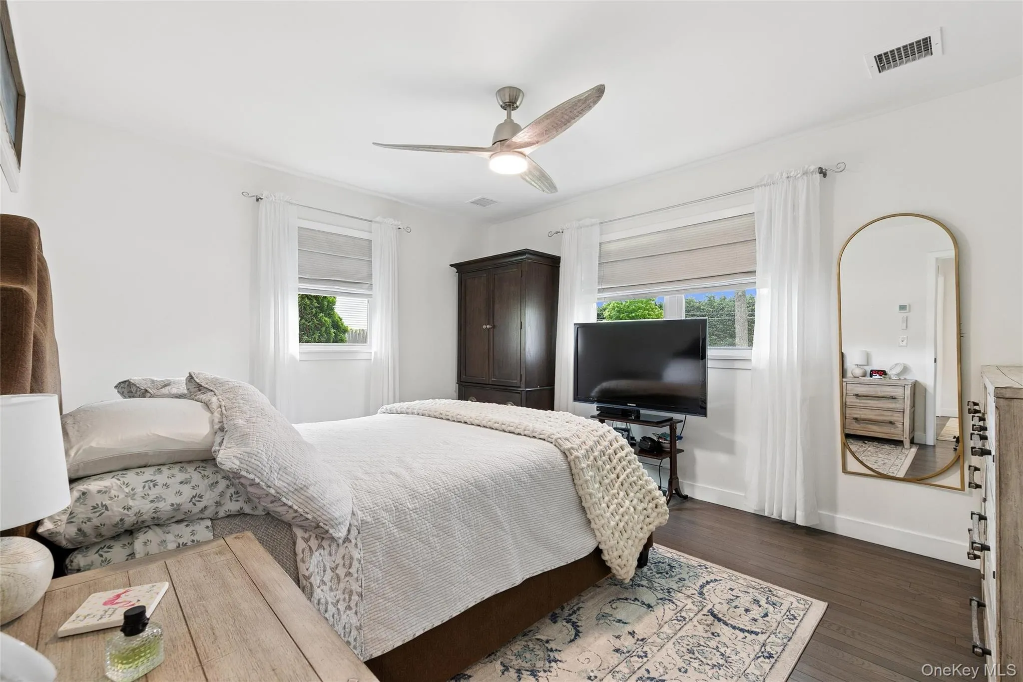 89 Woodlawn Avenue, Brookhaven, NY, 3 Bedrooms Bedrooms, 7 Rooms Rooms,2 BathroomsBathrooms,Residential,For Rent,Woodlawn,0,1003807 89 Woodlawn Avenue, Brookhaven, NY, 3 Bedrooms Bedrooms, 7 Rooms Rooms,2 BathroomsBathrooms,Residential,For Rent,Woodlawn,0,1003807