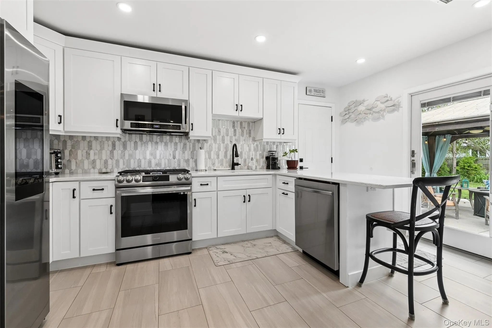 89 Woodlawn Avenue, Brookhaven, NY, 3 Bedrooms Bedrooms, 7 Rooms Rooms,2 BathroomsBathrooms,Residential,For Rent,Woodlawn,0,1003807 89 Woodlawn Avenue, Brookhaven, NY, 3 Bedrooms Bedrooms, 7 Rooms Rooms,2 BathroomsBathrooms,Residential,For Rent,Woodlawn,0,1003807