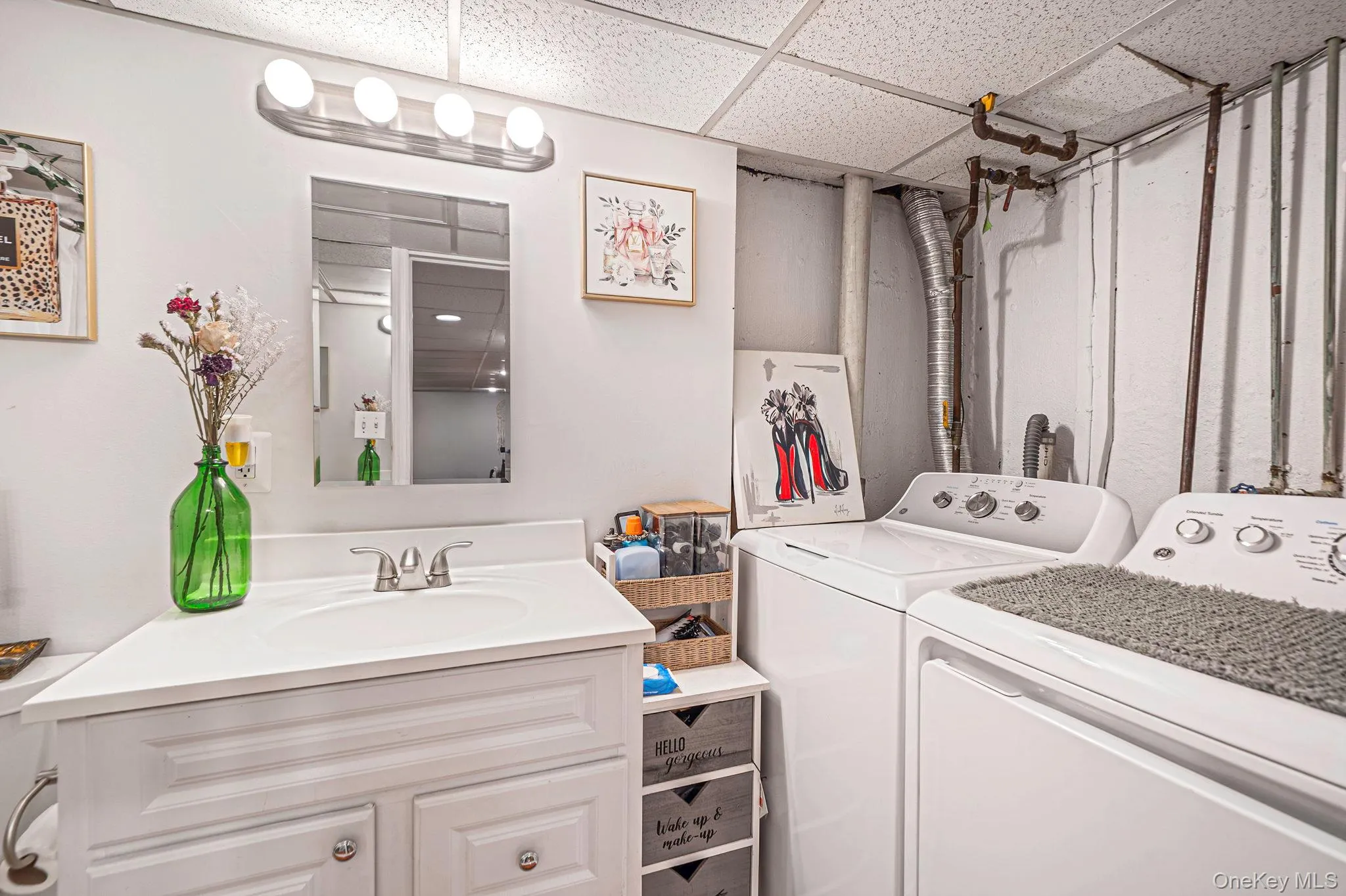37 Coe Place, Huntington, NY, 3 Bedrooms Bedrooms, 6 Rooms Rooms,3 BathroomsBathrooms,Residential,For Rent,Coe,0,1003811 37 Coe Place, Huntington, NY, 3 Bedrooms Bedrooms, 6 Rooms Rooms,3 BathroomsBathrooms,Residential,For Rent,Coe,0,1003811