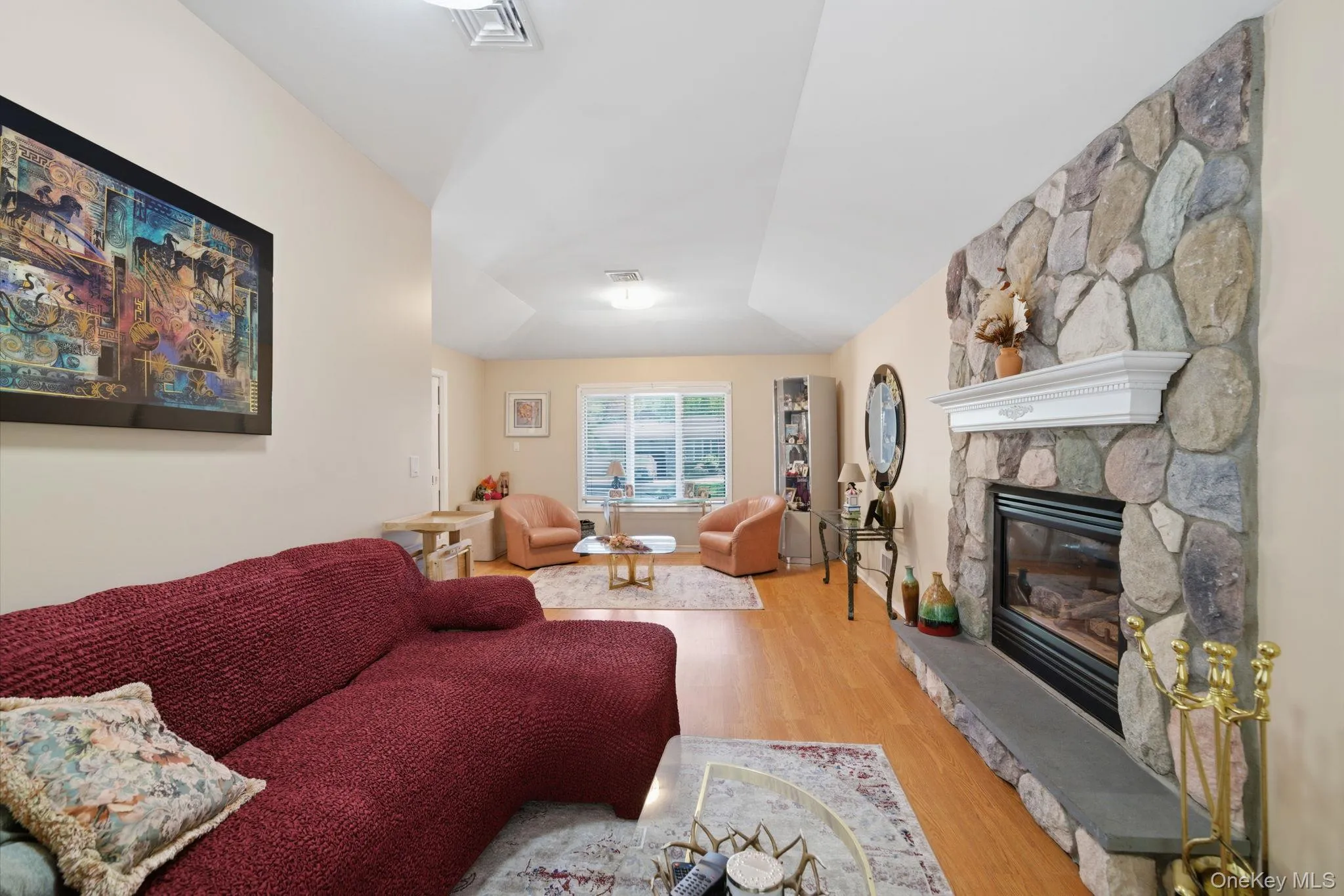 37 Coe Place, Huntington, NY, 3 Bedrooms Bedrooms, 6 Rooms Rooms,3 BathroomsBathrooms,Residential,For Rent,Coe,0,1003811 37 Coe Place, Huntington, NY, 3 Bedrooms Bedrooms, 6 Rooms Rooms,3 BathroomsBathrooms,Residential,For Rent,Coe,0,1003811