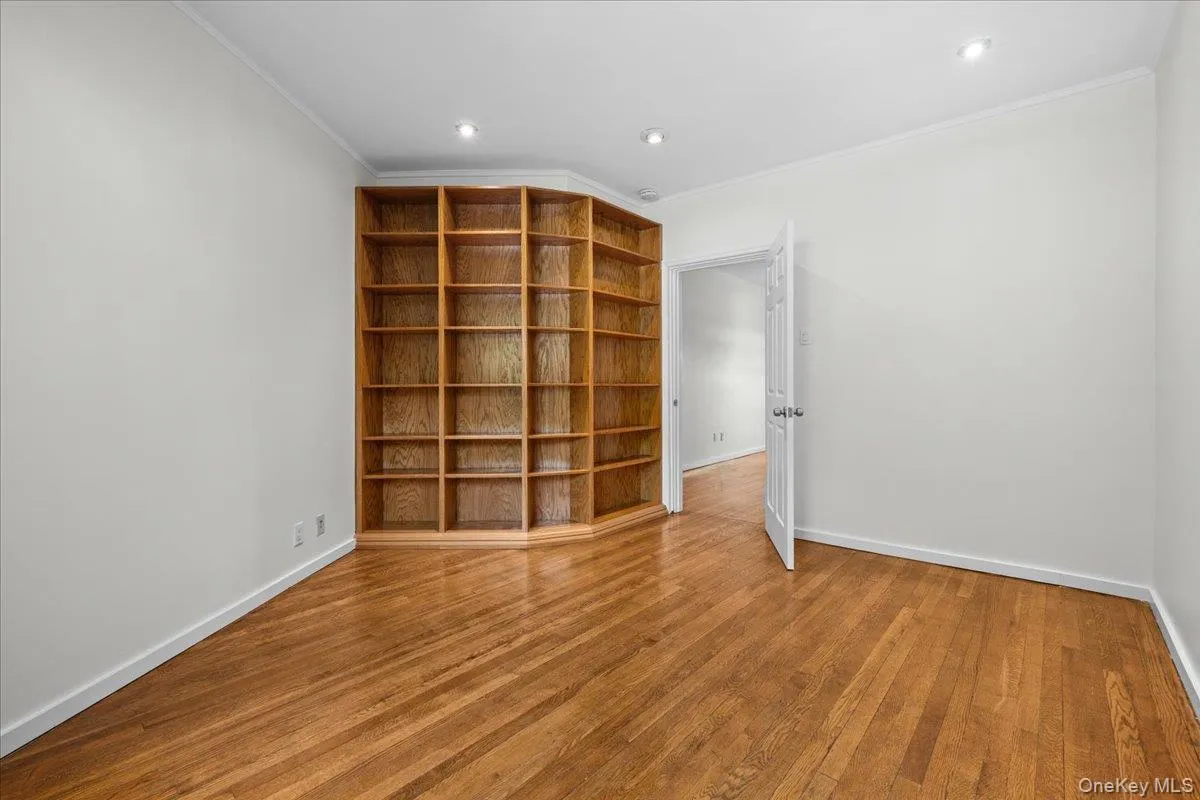 1440 Boston Post Road, Mamaroneck, NY, 2 Bedrooms Bedrooms, 4 Rooms Rooms,1 BathroomBathrooms,Residential,For Rent,Boston Post,0,1003812 1440 Boston Post Road, Mamaroneck, NY, 2 Bedrooms Bedrooms, 4 Rooms Rooms,1 BathroomBathrooms,Residential,For Rent,Boston Post,0,1003812