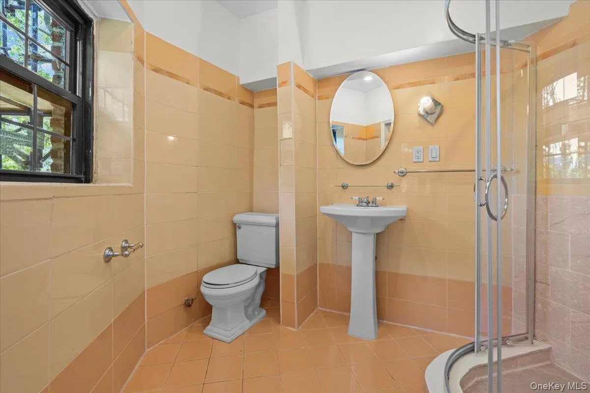 1440 Boston Post Road, Mamaroneck, NY, 2 Bedrooms Bedrooms, 4 Rooms Rooms,1 BathroomBathrooms,Residential,For Rent,Boston Post,0,1003812 1440 Boston Post Road, Mamaroneck, NY, 2 Bedrooms Bedrooms, 4 Rooms Rooms,1 BathroomBathrooms,Residential,For Rent,Boston Post,0,1003812