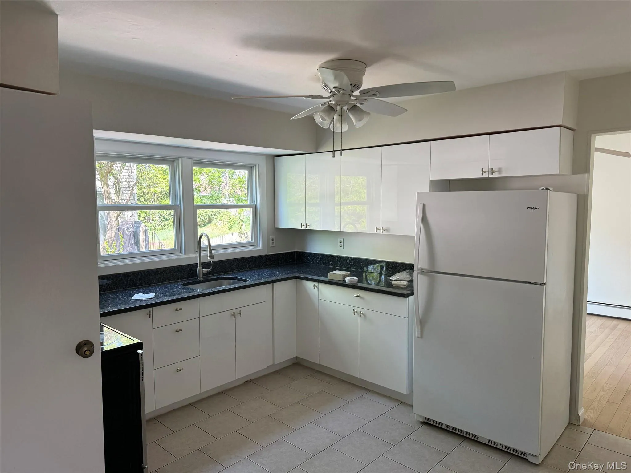 85-87 Washington Street, Islip, NY, 3 Bedrooms Bedrooms, 7 Rooms Rooms,1 BathroomBathrooms,Residential Lease,For Rent,Washington,0,1003814 85-87 Washington Street, Islip, NY, 3 Bedrooms Bedrooms, 7 Rooms Rooms,1 BathroomBathrooms,Residential Lease,For Rent,Washington,0,1003814