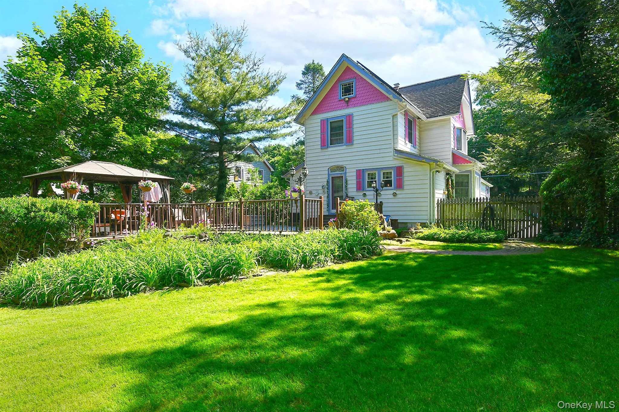 277 Vernon Valley Road, Huntington, NY, 3 Bedrooms Bedrooms, 7 Rooms Rooms,2 BathroomsBathrooms,Residential,For Rent,Vernon Valley,0,1003824 277 Vernon Valley Road, Huntington, NY, 3 Bedrooms Bedrooms, 7 Rooms Rooms,2 BathroomsBathrooms,Residential,For Rent,Vernon Valley,0,1003824