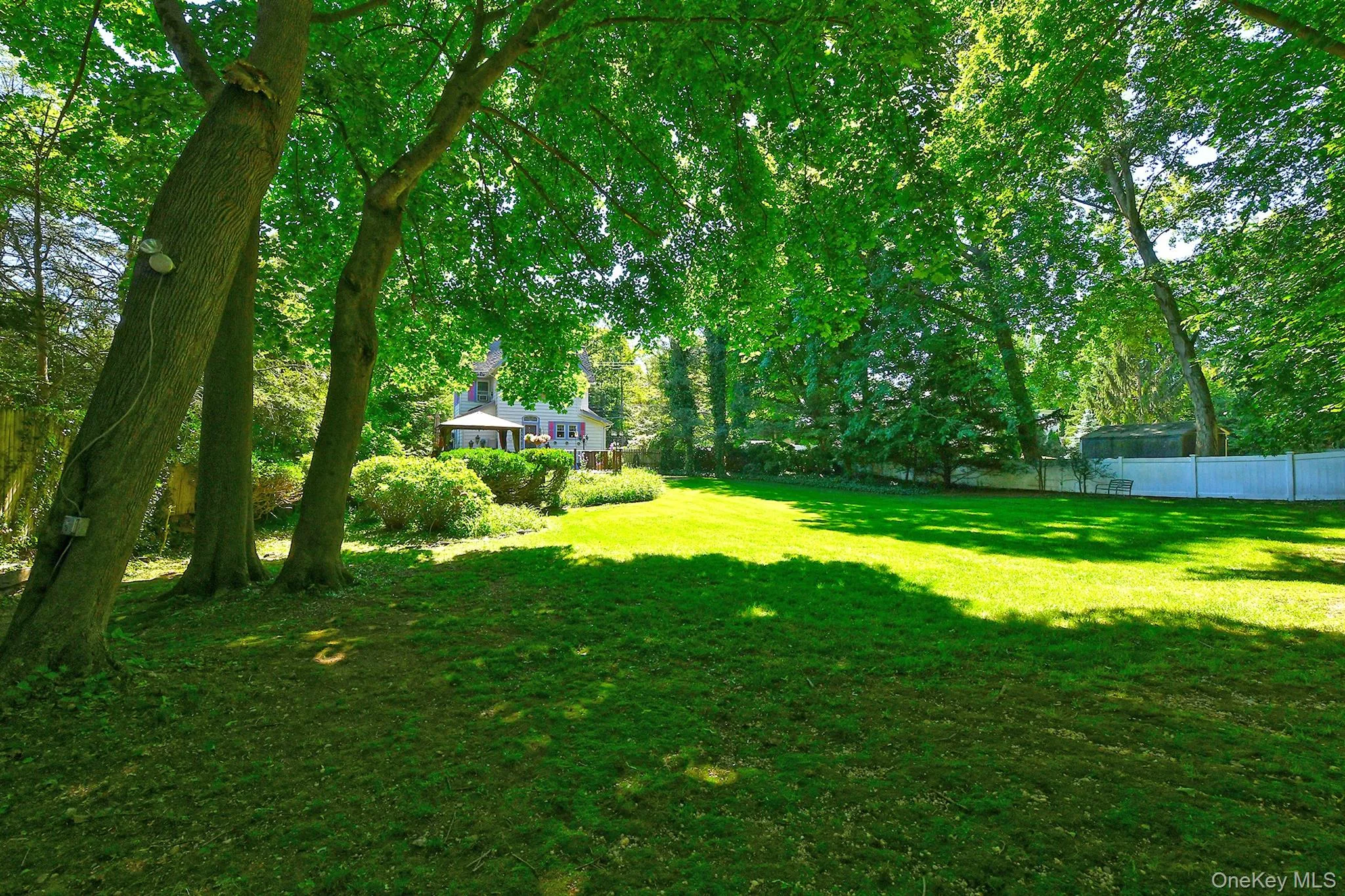 277 Vernon Valley Road, Huntington, NY, 3 Bedrooms Bedrooms, 7 Rooms Rooms,2 BathroomsBathrooms,Residential,For Rent,Vernon Valley,0,1003824 277 Vernon Valley Road, Huntington, NY, 3 Bedrooms Bedrooms, 7 Rooms Rooms,2 BathroomsBathrooms,Residential,For Rent,Vernon Valley,0,1003824