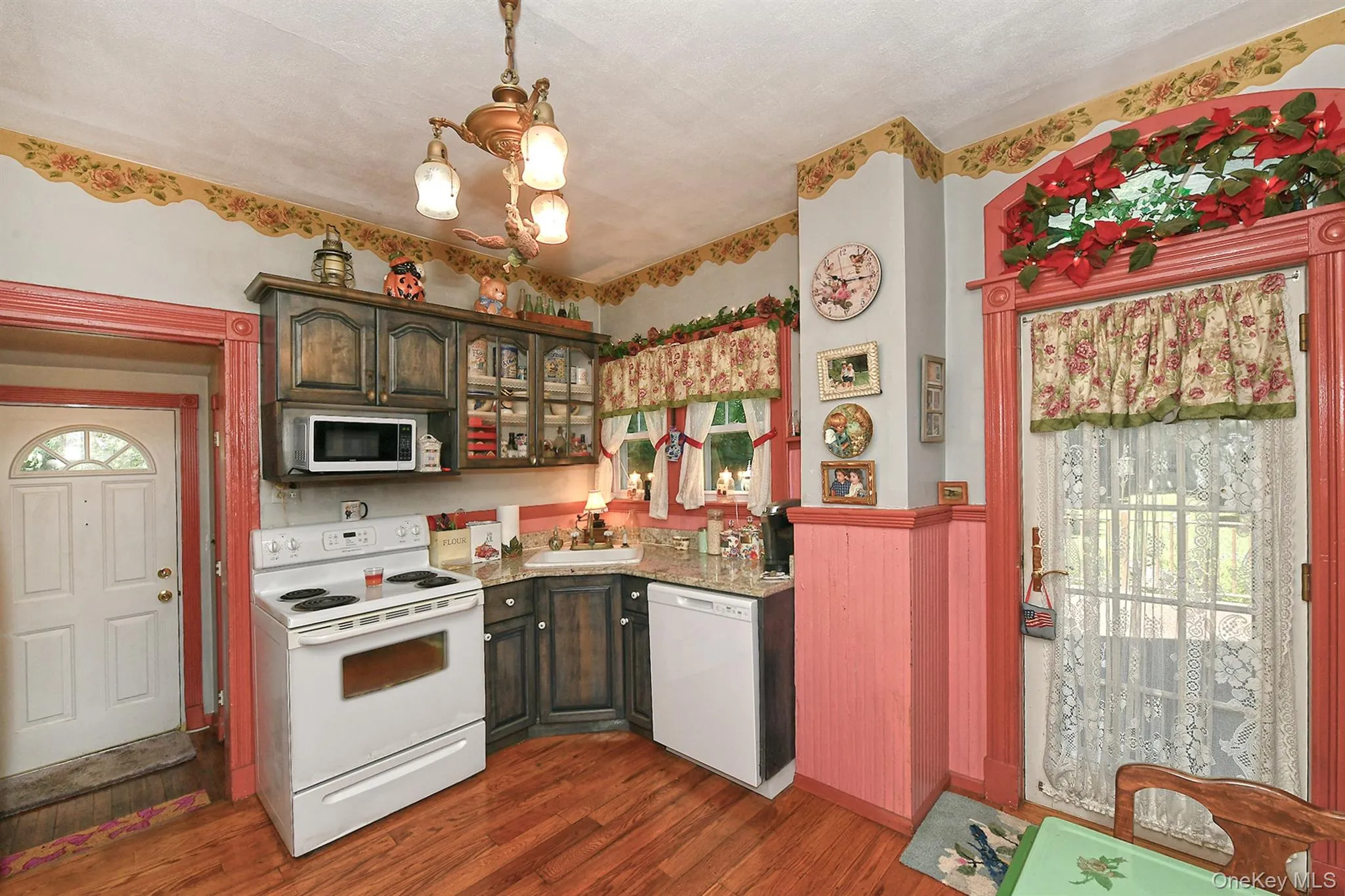 277 Vernon Valley Road, Huntington, NY, 3 Bedrooms Bedrooms, 7 Rooms Rooms,2 BathroomsBathrooms,Residential,For Rent,Vernon Valley,0,1003824 277 Vernon Valley Road, Huntington, NY, 3 Bedrooms Bedrooms, 7 Rooms Rooms,2 BathroomsBathrooms,Residential,For Rent,Vernon Valley,0,1003824