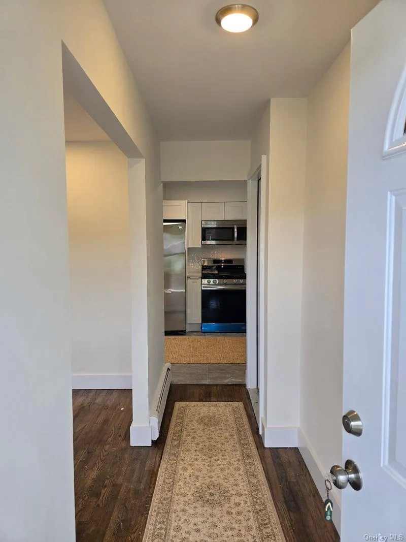 90 Blue Point Road, Brookhaven, NY, 3 Bedrooms Bedrooms, 6 Rooms Rooms,2 BathroomsBathrooms,Residential Lease,For Rent,Blue Point,0,1003827 90 Blue Point Road, Brookhaven, NY, 3 Bedrooms Bedrooms, 6 Rooms Rooms,2 BathroomsBathrooms,Residential Lease,For Rent,Blue Point,0,1003827