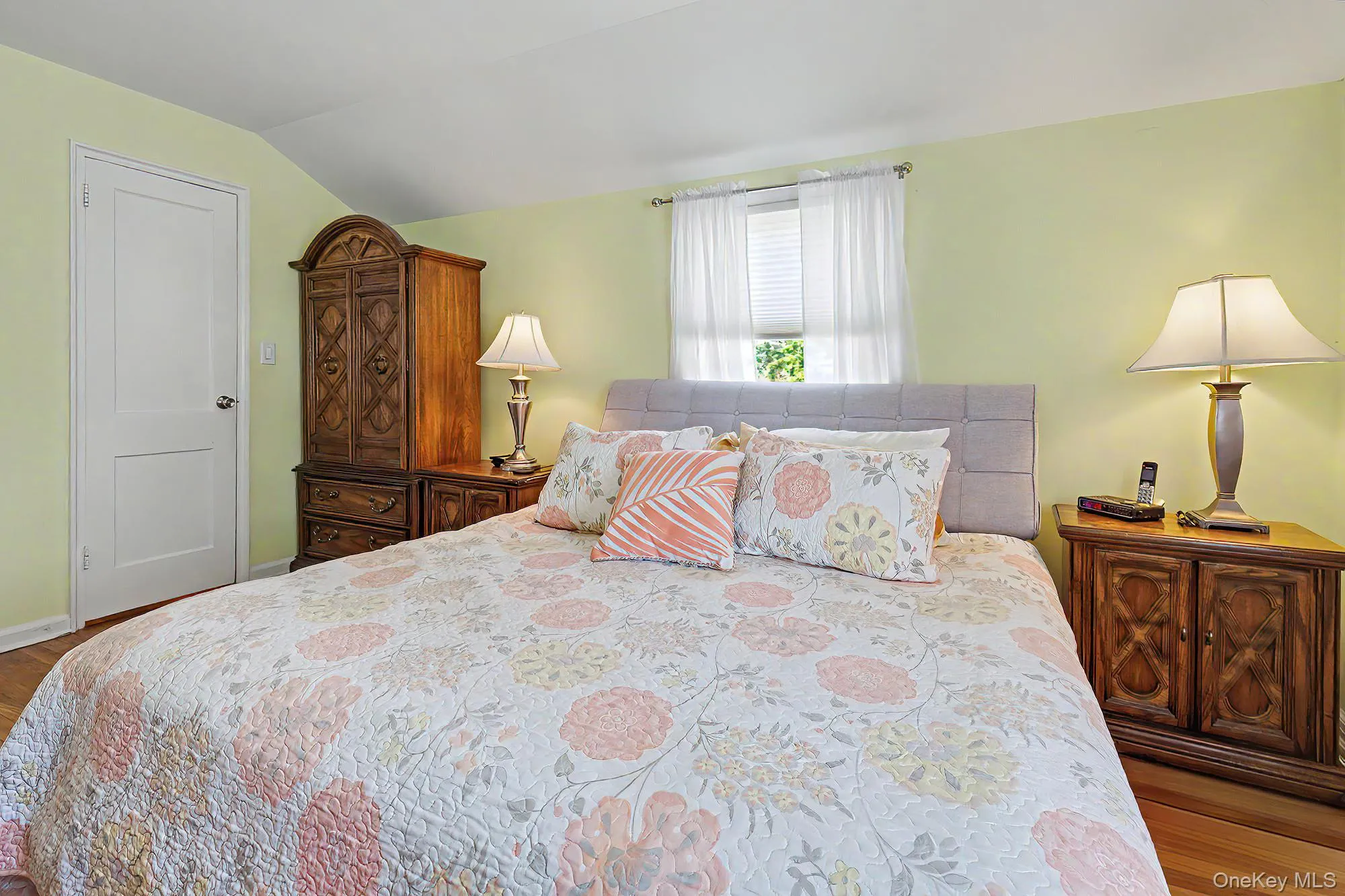 83 Whitman Road, Yonkers, NY, 3 Bedrooms Bedrooms, 7 Rooms Rooms,1 BathroomBathrooms,Residential,For Rent,Whitman,0,1003834 83 Whitman Road, Yonkers, NY, 3 Bedrooms Bedrooms, 7 Rooms Rooms,1 BathroomBathrooms,Residential,For Rent,Whitman,0,1003834