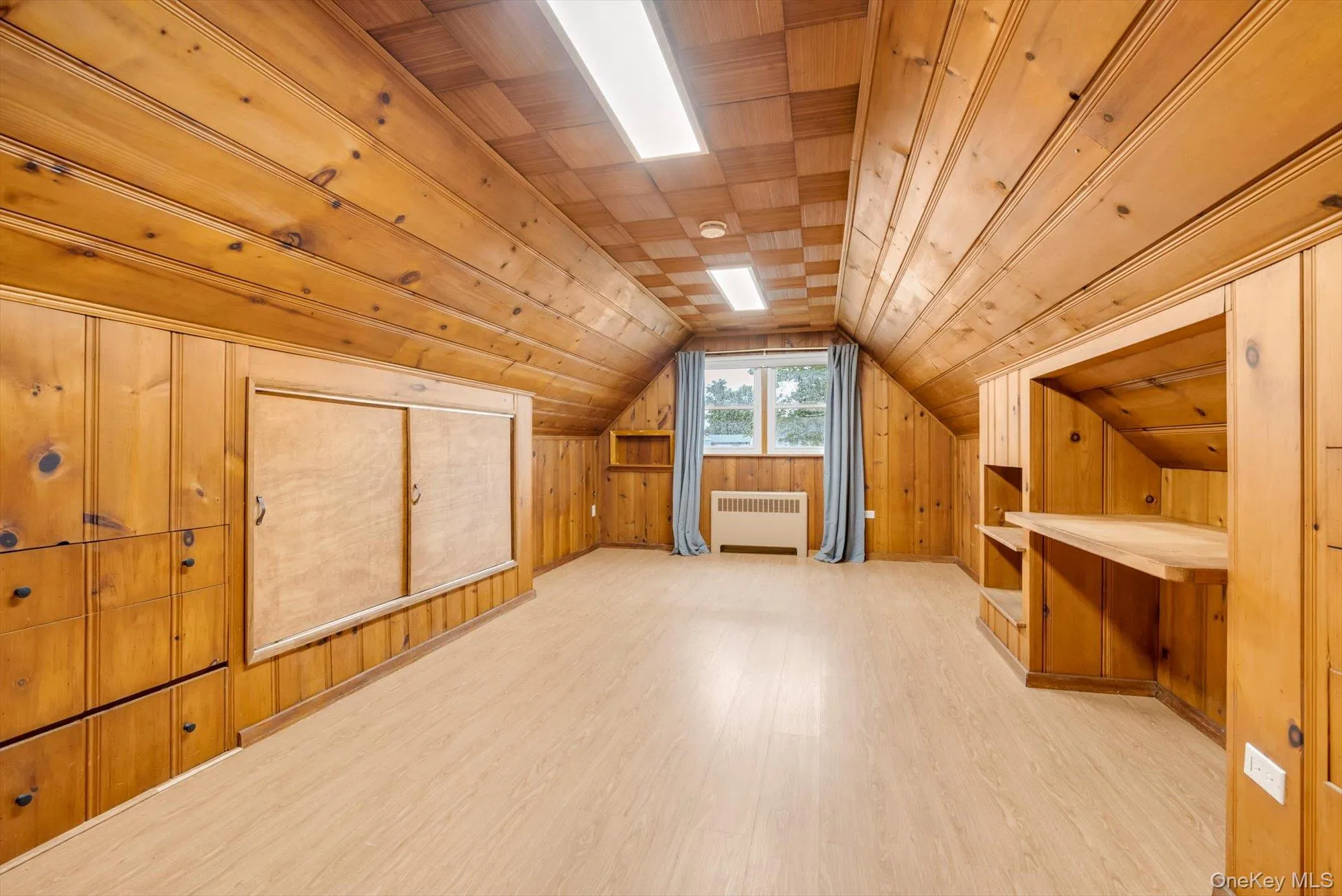 2nd Floor Bedroom/Loft/Flex Space 2nd Floor Bedroom/Loft/Flex Space