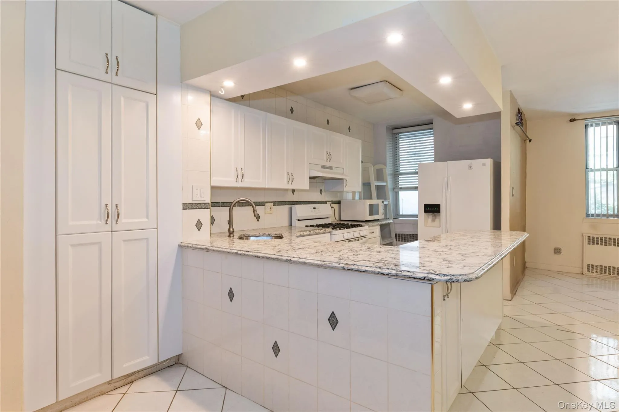10420 68th Drive, New York, NY, 2 Bedrooms Bedrooms, 5 Rooms Rooms,1 BathroomBathrooms,Residential,For Rent,68th,0,1003836 10420 68th Drive, New York, NY, 2 Bedrooms Bedrooms, 5 Rooms Rooms,1 BathroomBathrooms,Residential,For Rent,68th,0,1003836
