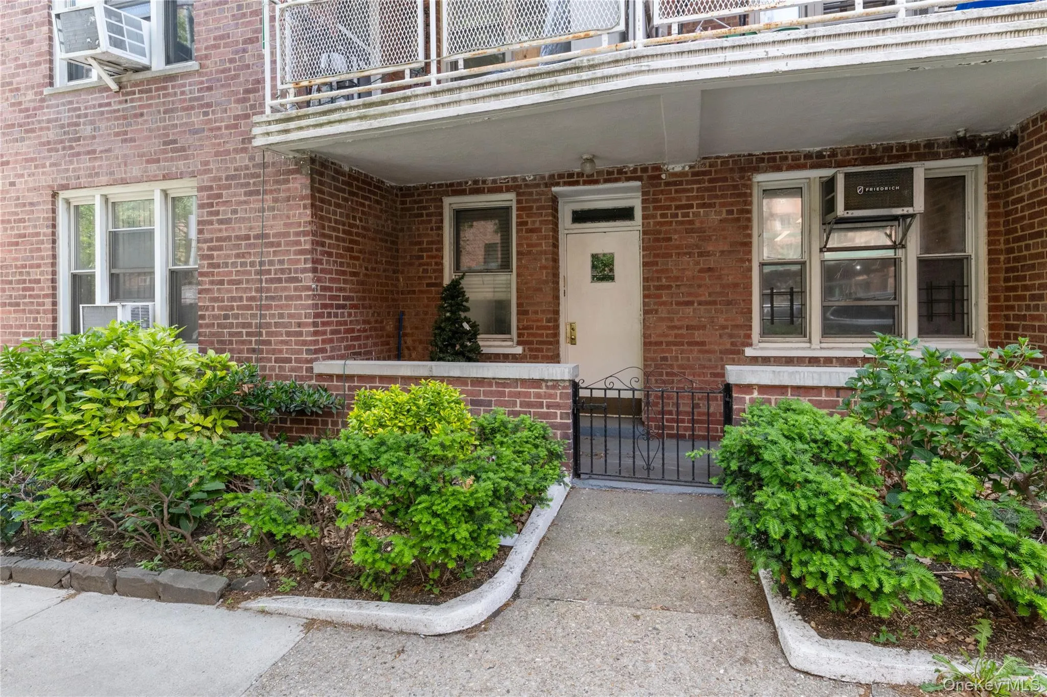 10420 68th Drive, New York, NY, 2 Bedrooms Bedrooms, 5 Rooms Rooms,1 BathroomBathrooms,Residential,For Rent,68th,0,1003836 10420 68th Drive, New York, NY, 2 Bedrooms Bedrooms, 5 Rooms Rooms,1 BathroomBathrooms,Residential,For Rent,68th,0,1003836