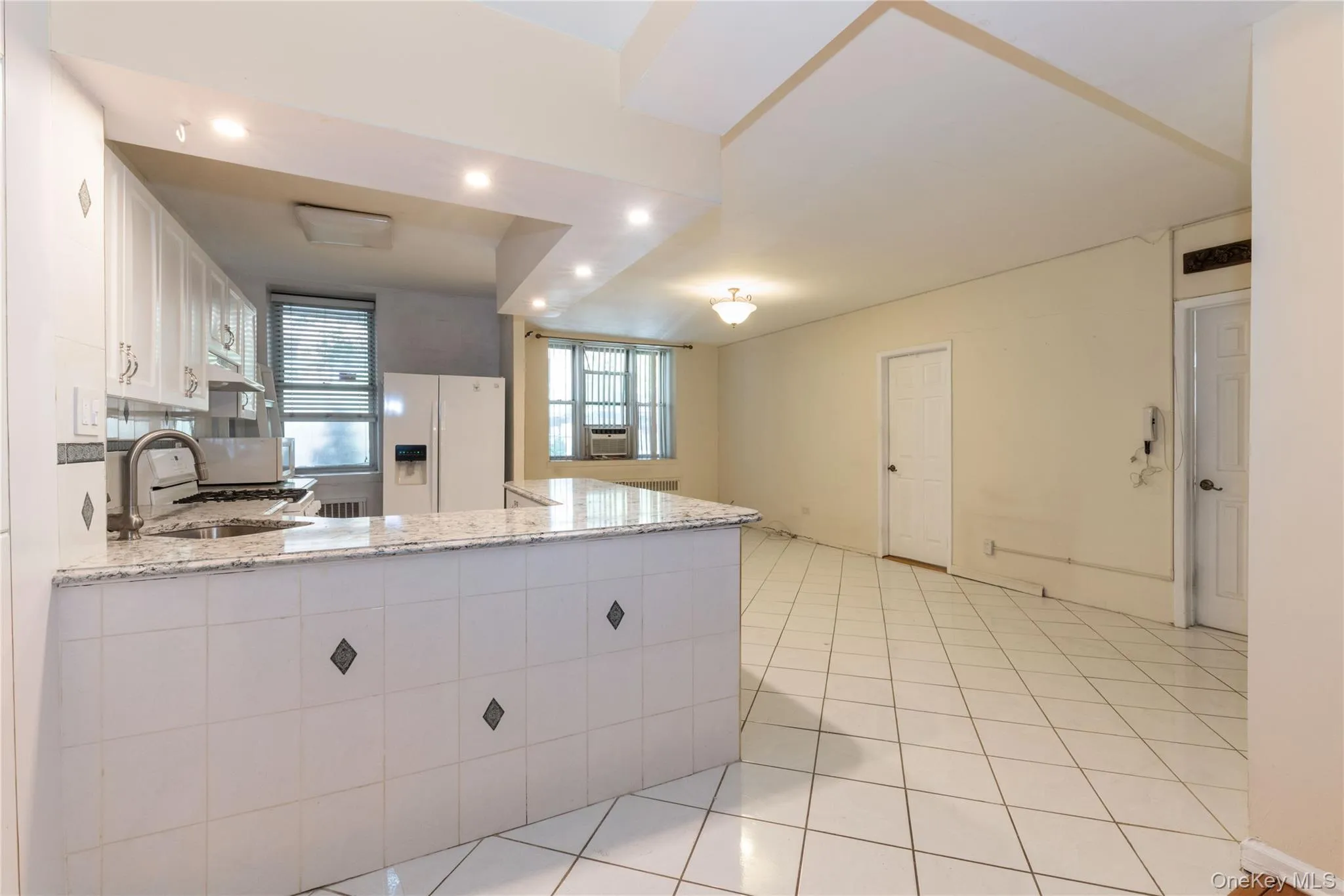 10420 68th Drive, New York, NY, 2 Bedrooms Bedrooms, 5 Rooms Rooms,1 BathroomBathrooms,Residential,For Rent,68th,0,1003836 10420 68th Drive, New York, NY, 2 Bedrooms Bedrooms, 5 Rooms Rooms,1 BathroomBathrooms,Residential,For Rent,68th,0,1003836