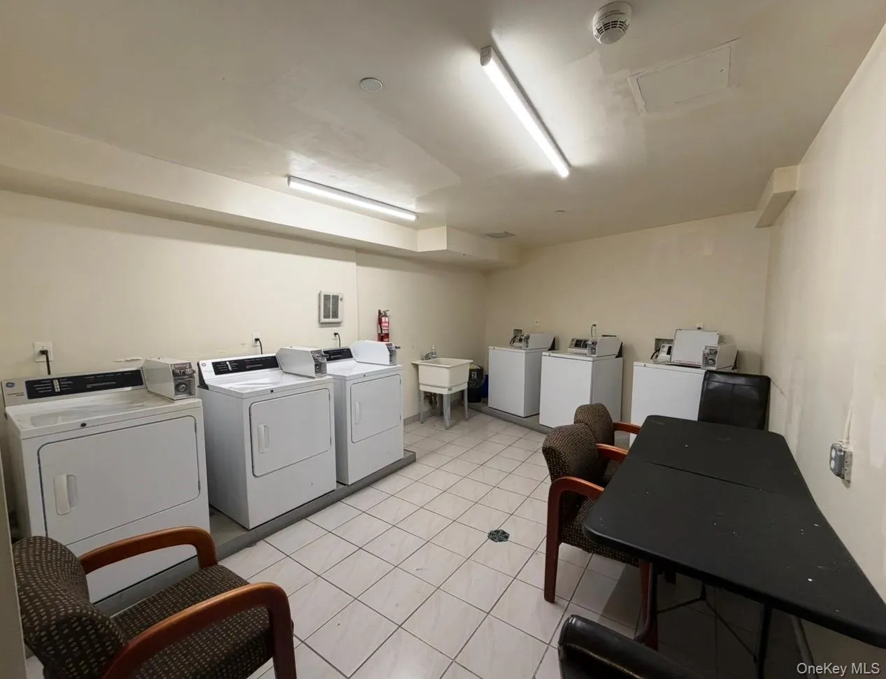 87-12 175th Street, New York, NY, 2 Bedrooms Bedrooms, 2 Rooms Rooms,2 BathroomsBathrooms,Residential Lease,For Rent,175th,0,1003838 87-12 175th Street, New York, NY, 2 Bedrooms Bedrooms, 2 Rooms Rooms,2 BathroomsBathrooms,Residential Lease,For Rent,175th,0,1003838