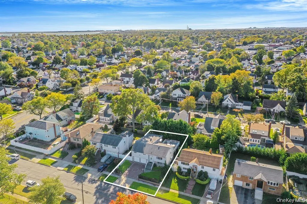 2864 Eastern Boulevard, Hempstead, NY, 6 Bedrooms Bedrooms, 11 Rooms Rooms,4 BathroomsBathrooms,Residential,For Rent,Eastern,0,1003841 2864 Eastern Boulevard, Hempstead, NY, 6 Bedrooms Bedrooms, 11 Rooms Rooms,4 BathroomsBathrooms,Residential,For Rent,Eastern,0,1003841