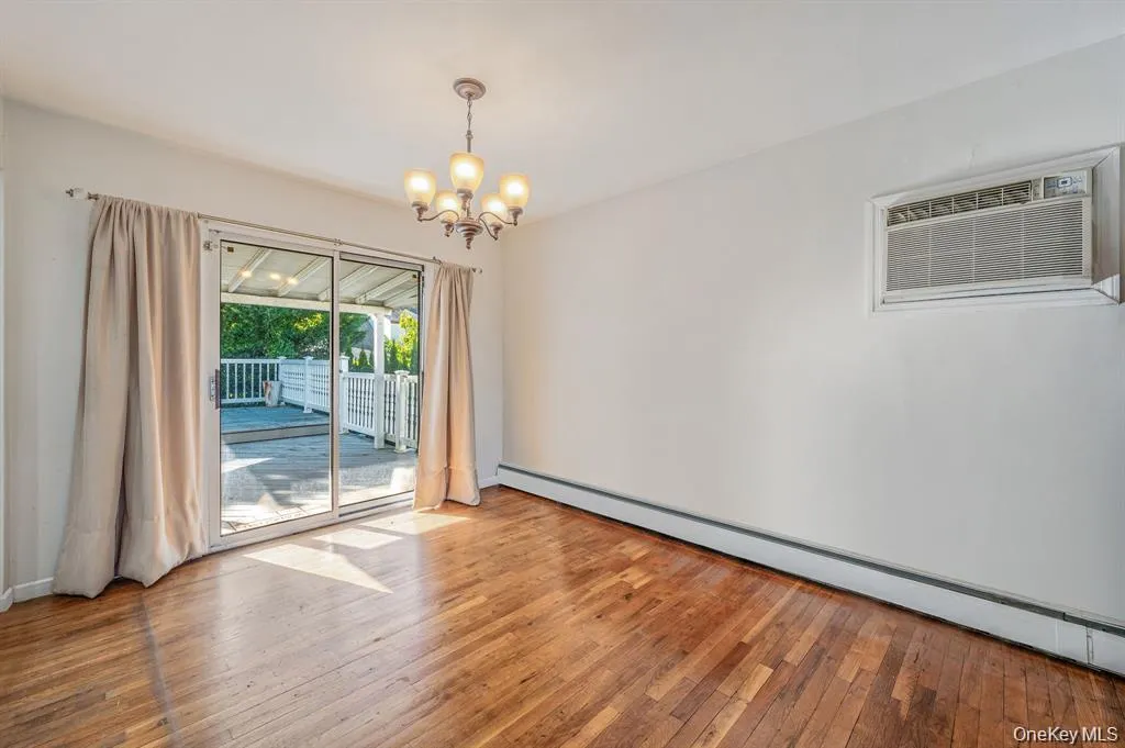 2864 Eastern Boulevard, Hempstead, NY, 6 Bedrooms Bedrooms, 11 Rooms Rooms,4 BathroomsBathrooms,Residential,For Rent,Eastern,0,1003841 2864 Eastern Boulevard, Hempstead, NY, 6 Bedrooms Bedrooms, 11 Rooms Rooms,4 BathroomsBathrooms,Residential,For Rent,Eastern,0,1003841