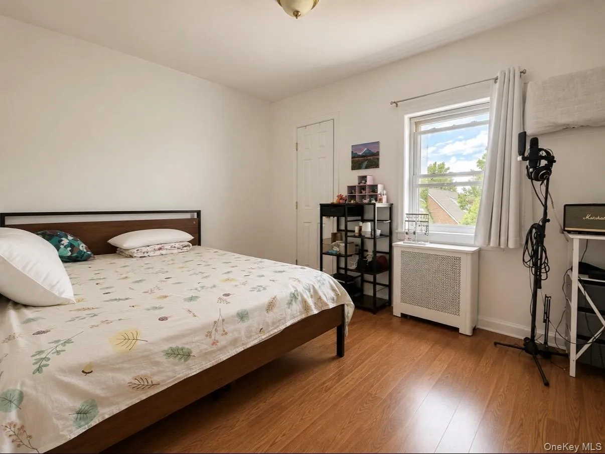 7221 66th Drive, New York, NY, 3 Bedrooms Bedrooms, 7 Rooms Rooms,1 BathroomBathrooms,Residential,For Rent,66th,0,1003844 7221 66th Drive, New York, NY, 3 Bedrooms Bedrooms, 7 Rooms Rooms,1 BathroomBathrooms,Residential,For Rent,66th,0,1003844