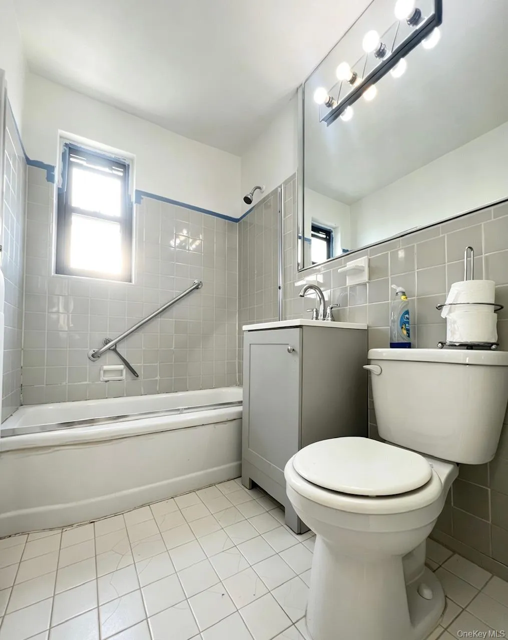 6722 136th Street, New York, NY, 3 Bedrooms Bedrooms, 6 Rooms Rooms,1 BathroomBathrooms,Residential,For Rent,136th Street,0,1003845 6722 136th Street, New York, NY, 3 Bedrooms Bedrooms, 6 Rooms Rooms,1 BathroomBathrooms,Residential,For Rent,136th Street,0,1003845