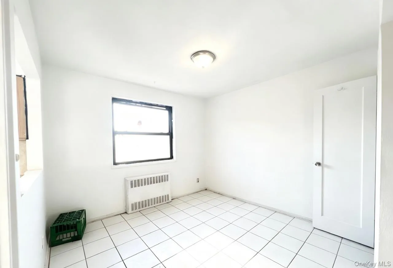 6722 136th Street, New York, NY, 3 Bedrooms Bedrooms, 6 Rooms Rooms,1 BathroomBathrooms,Residential,For Rent,136th Street,0,1003845 6722 136th Street, New York, NY, 3 Bedrooms Bedrooms, 6 Rooms Rooms,1 BathroomBathrooms,Residential,For Rent,136th Street,0,1003845