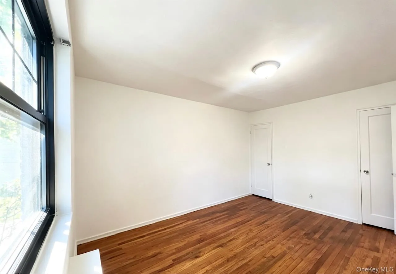 6722 136th Street, New York, NY, 3 Bedrooms Bedrooms, 6 Rooms Rooms,1 BathroomBathrooms,Residential,For Rent,136th Street,0,1003845 6722 136th Street, New York, NY, 3 Bedrooms Bedrooms, 6 Rooms Rooms,1 BathroomBathrooms,Residential,For Rent,136th Street,0,1003845