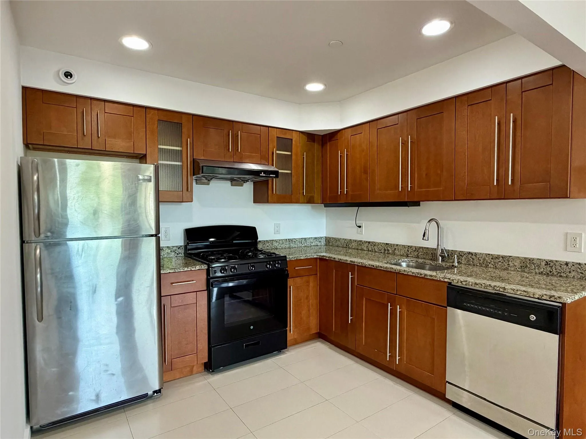 71-57 161st Street, New York, NY, 2 Bedrooms Bedrooms, 6 Rooms Rooms,2 BathroomsBathrooms,Residential Lease,For Rent,161st,0,1003846 71-57 161st Street, New York, NY, 2 Bedrooms Bedrooms, 6 Rooms Rooms,2 BathroomsBathrooms,Residential Lease,For Rent,161st,0,1003846