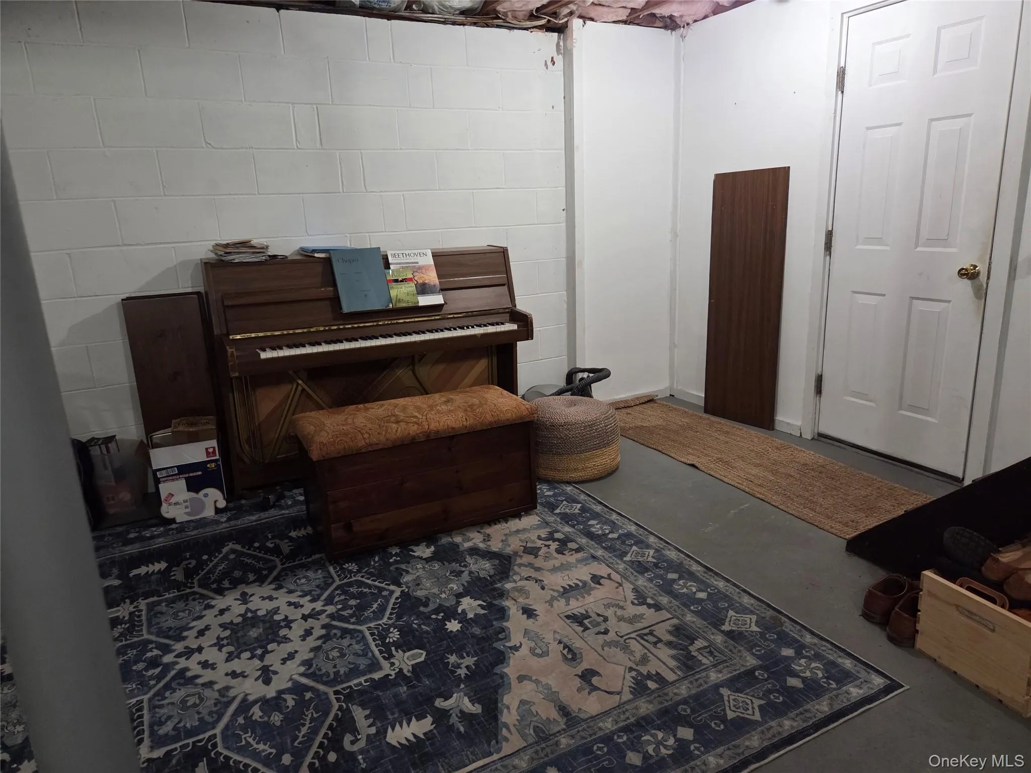 13 Linda Lane, Riverhead, NY, 3 Bedrooms Bedrooms, 6 Rooms Rooms,2 BathroomsBathrooms,Residential Lease,For Rent,Linda,0,1003848 13 Linda Lane, Riverhead, NY, 3 Bedrooms Bedrooms, 6 Rooms Rooms,2 BathroomsBathrooms,Residential Lease,For Rent,Linda,0,1003848