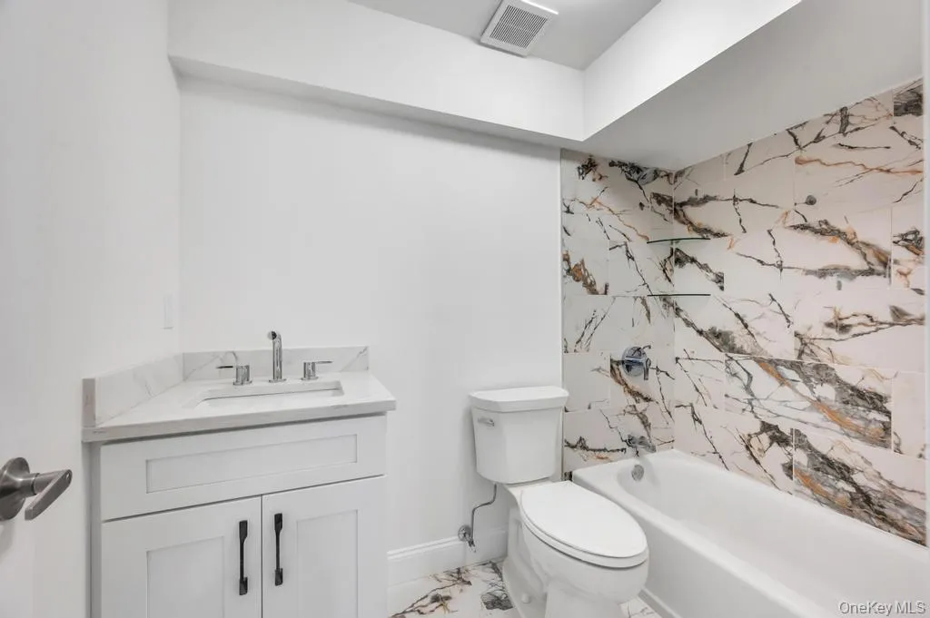 508 Starlight Drive, Brookhaven, NY, 6 Bedrooms Bedrooms, 8 Rooms Rooms,3 BathroomsBathrooms,Residential,For Rent,Starlight,0,1003850 508 Starlight Drive, Brookhaven, NY, 6 Bedrooms Bedrooms, 8 Rooms Rooms,3 BathroomsBathrooms,Residential,For Rent,Starlight,0,1003850