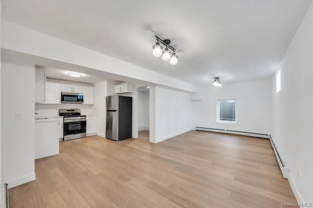 508 Starlight Drive, Brookhaven, NY, 6 Bedrooms Bedrooms, 8 Rooms Rooms,3 BathroomsBathrooms,Residential,For Rent,Starlight,0,1003850 508 Starlight Drive, Brookhaven, NY, 6 Bedrooms Bedrooms, 8 Rooms Rooms,3 BathroomsBathrooms,Residential,For Rent,Starlight,0,1003850
