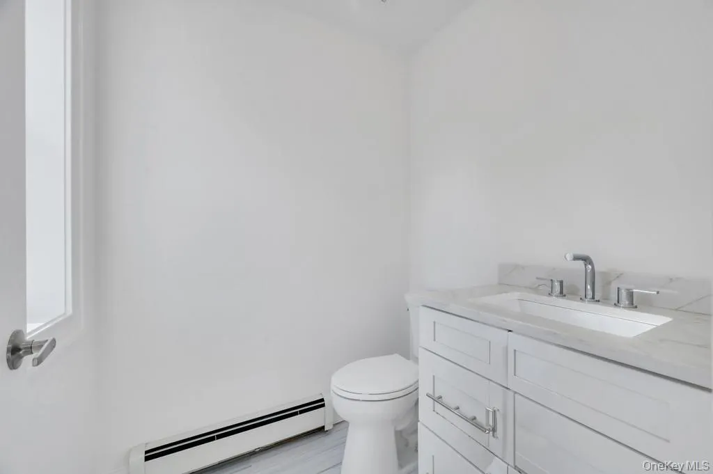 508 Starlight Drive, Brookhaven, NY, 6 Bedrooms Bedrooms, 8 Rooms Rooms,3 BathroomsBathrooms,Residential,For Rent,Starlight,0,1003850 508 Starlight Drive, Brookhaven, NY, 6 Bedrooms Bedrooms, 8 Rooms Rooms,3 BathroomsBathrooms,Residential,For Rent,Starlight,0,1003850